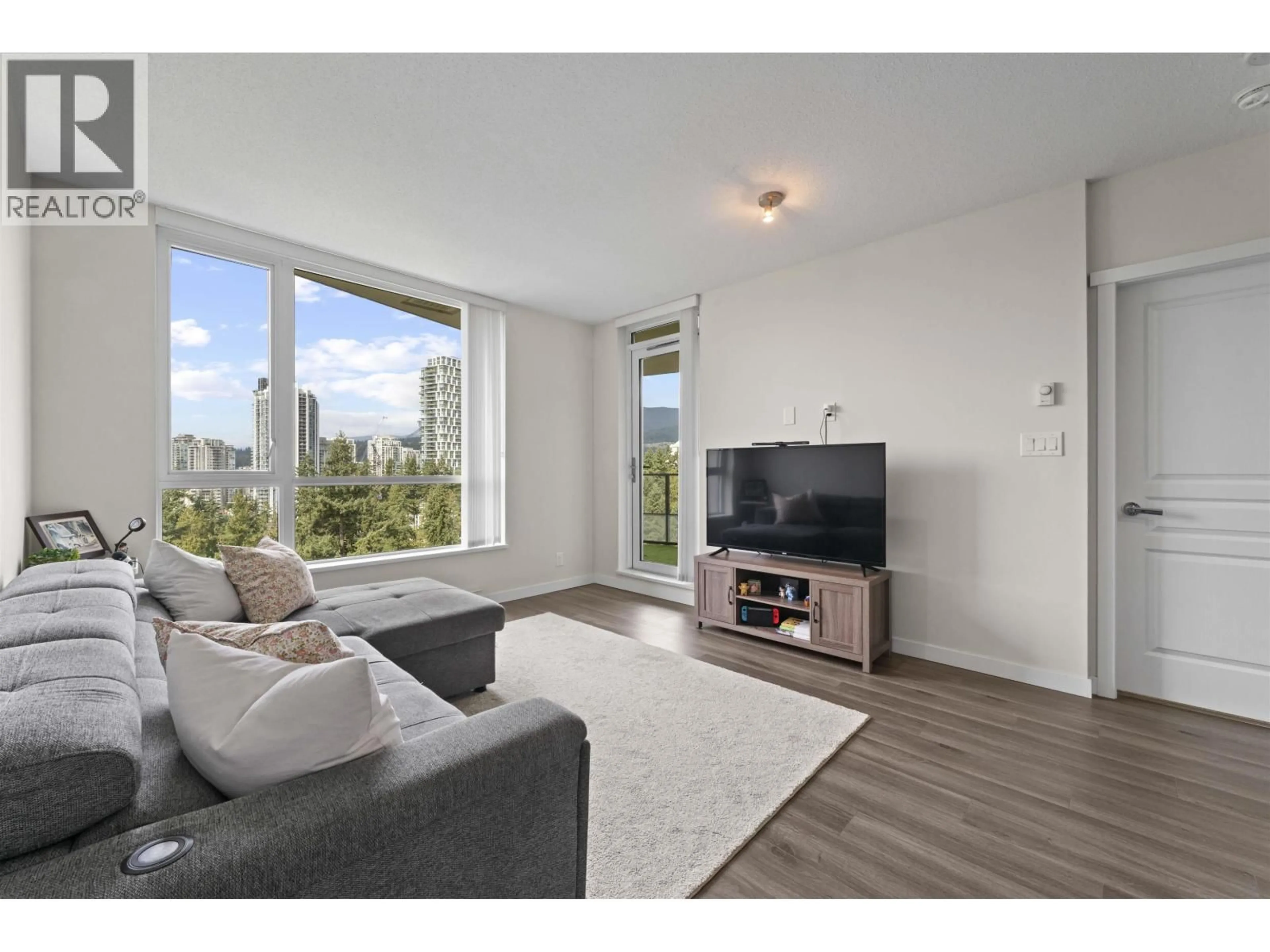 Living room with furniture, unknown for 1605 - 3096 WINDSOR GATE, Coquitlam British Columbia V3B0P4