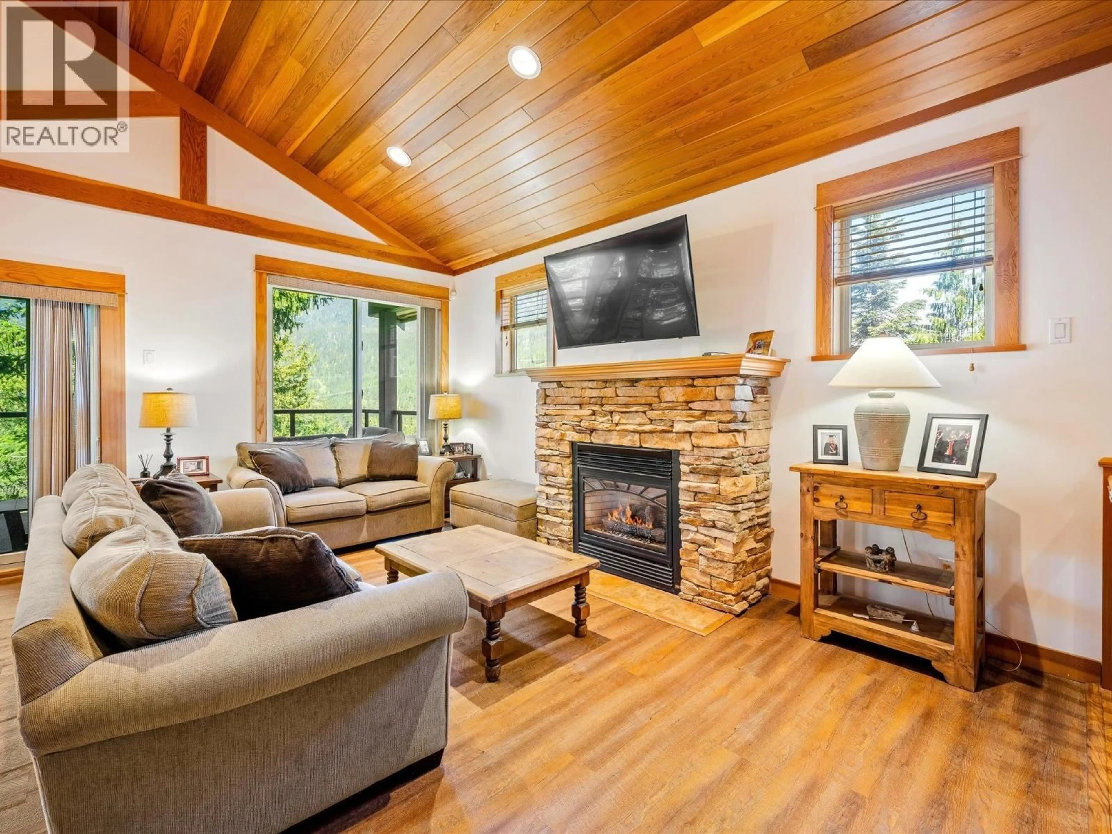 Living room with furniture, wood/laminate floor for 2314 CAYLEY CLOSE, Whistler British Columbia V8E0A8