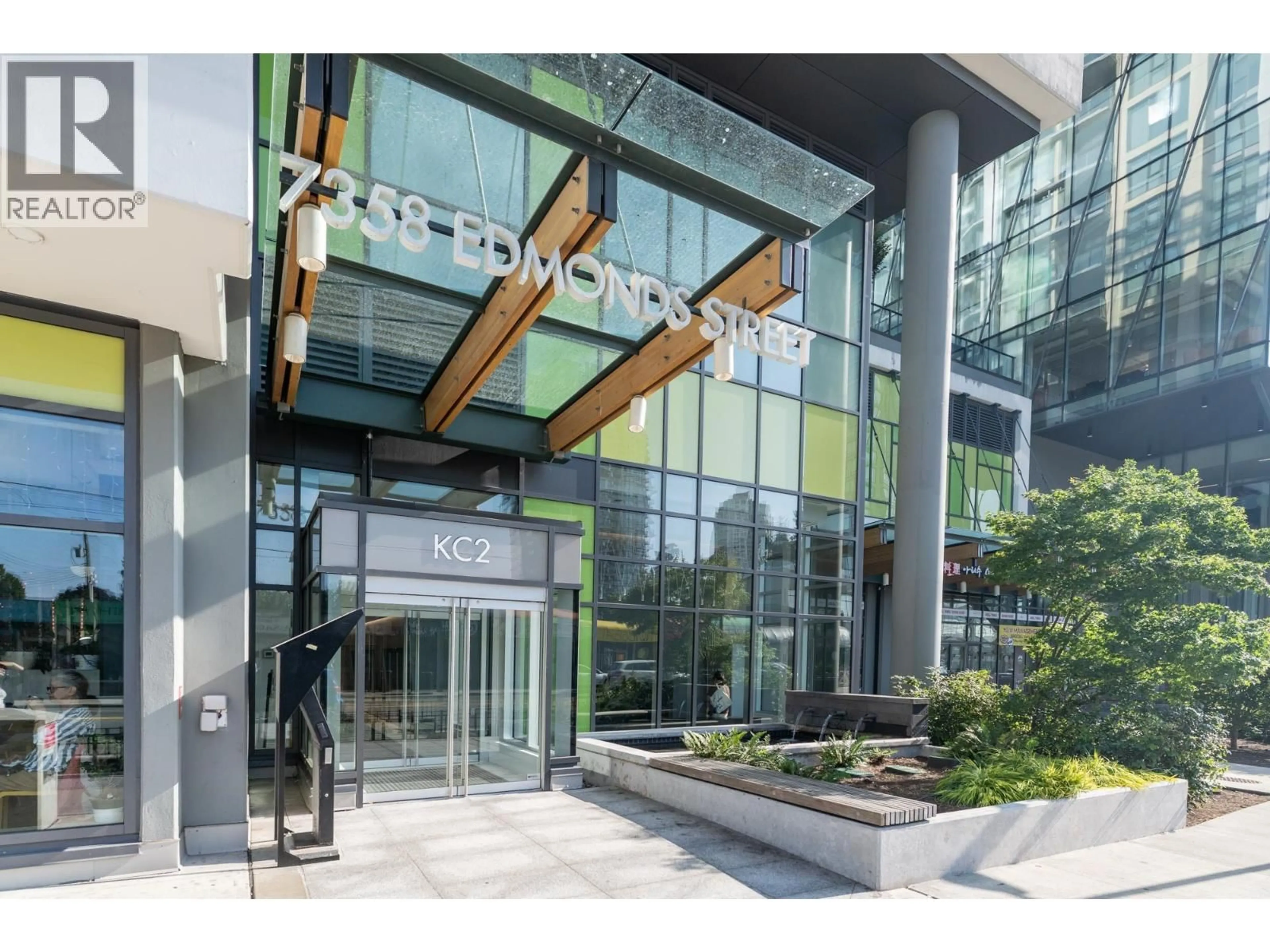 Indoor foyer for 3301 - 7358 EDMONDS STREET, Burnaby British Columbia V3N0H1