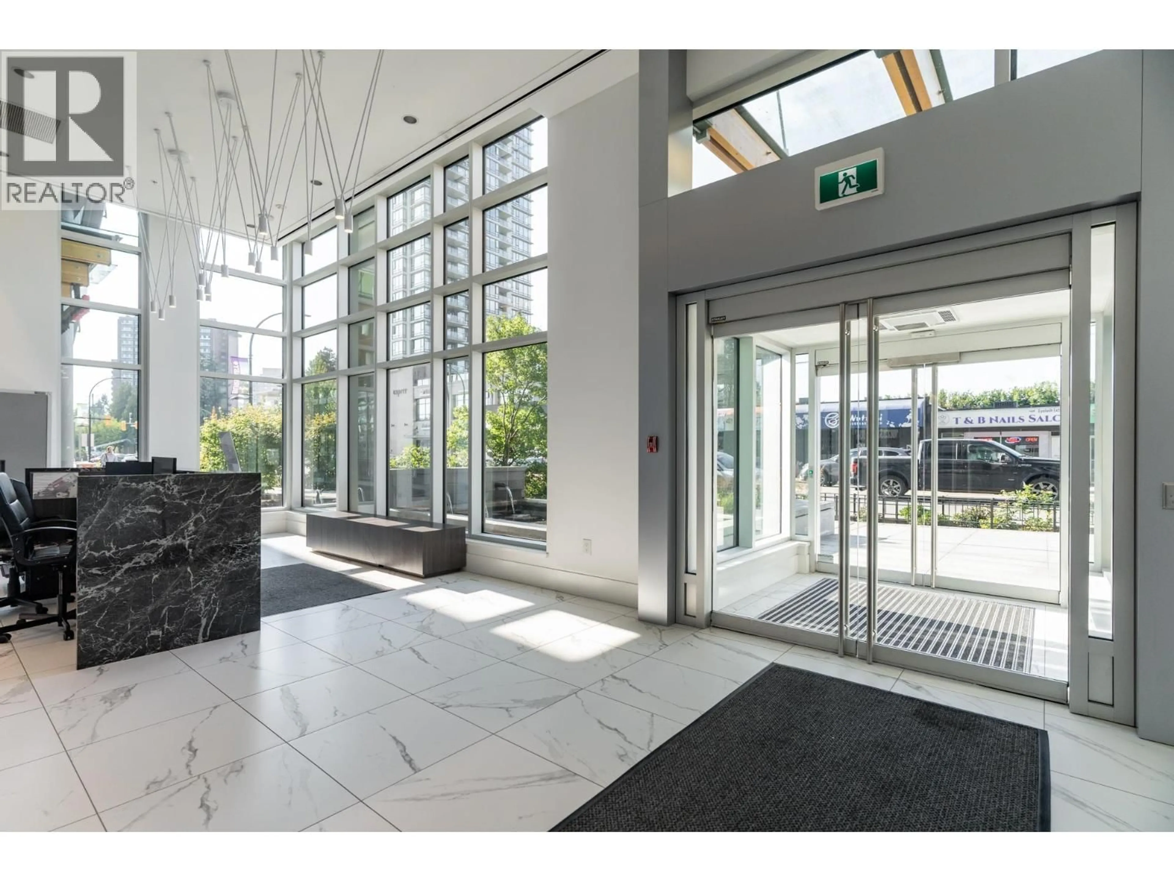 Indoor foyer for 3301 - 7358 EDMONDS STREET, Burnaby British Columbia V3N0H1