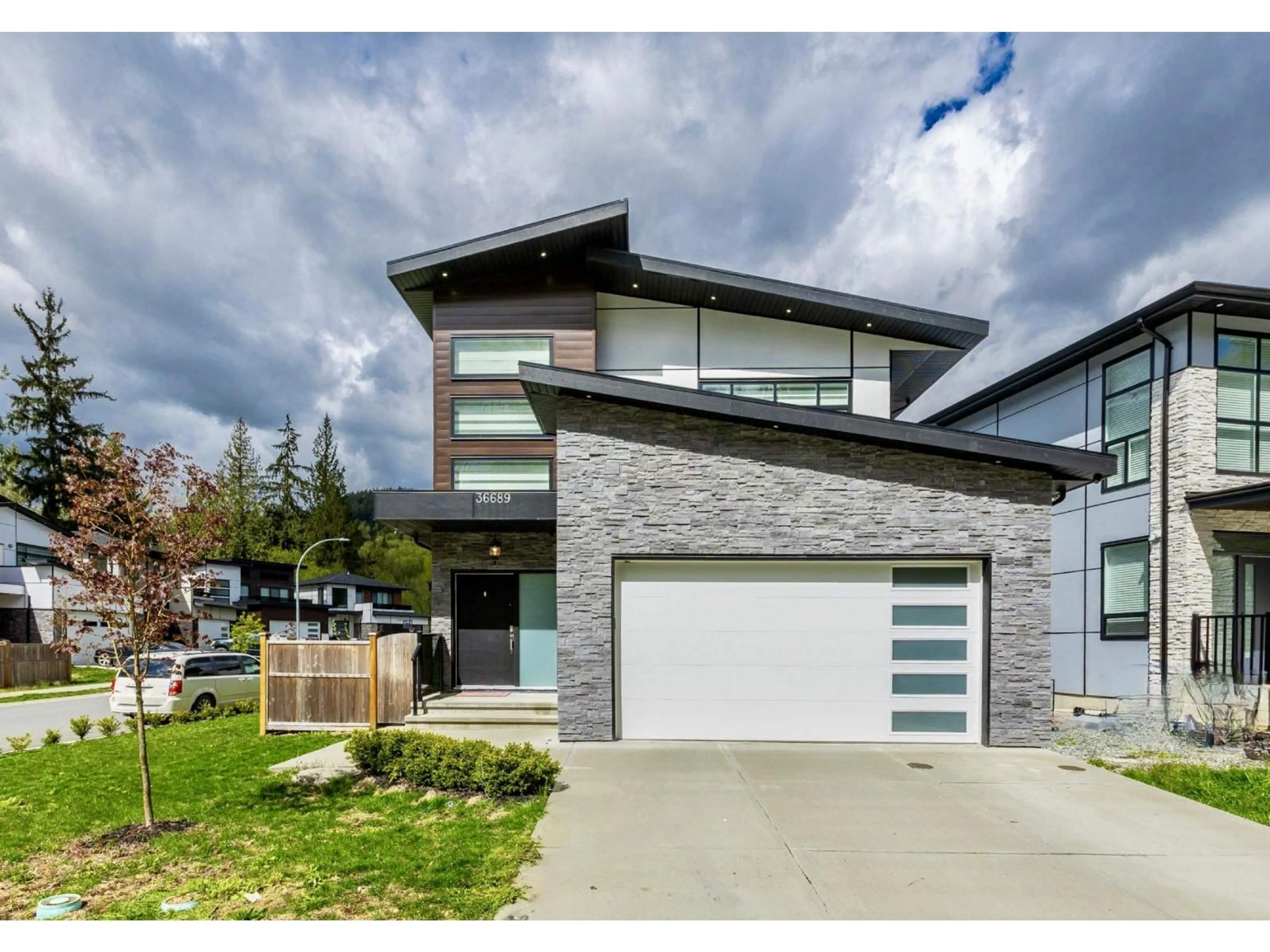Home with brick exterior material, street for 36689 DIANNE BROOK, Abbotsford British Columbia V3G0H4