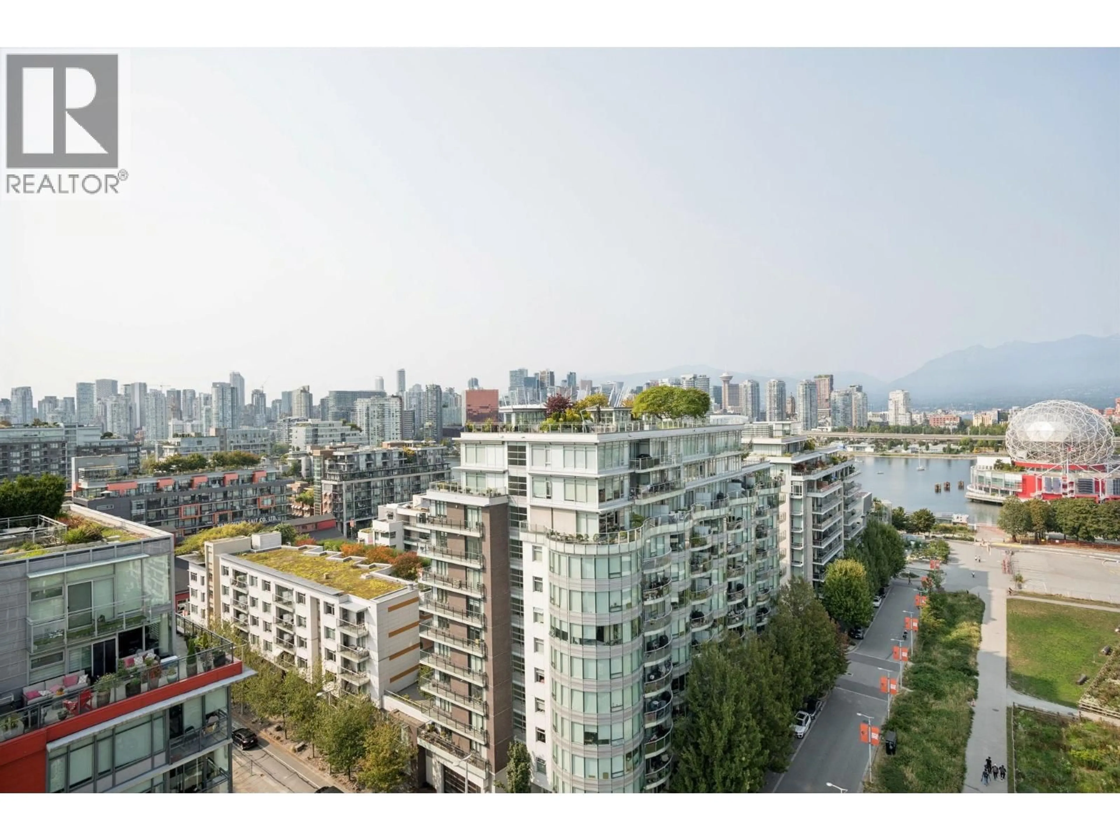 A pic from outside/outdoor area/front of a property/back of a property/a pic from drone, city buildings view from balcony for 1505 - 1708 ONTARIO STREET, Vancouver British Columbia V5T0J7