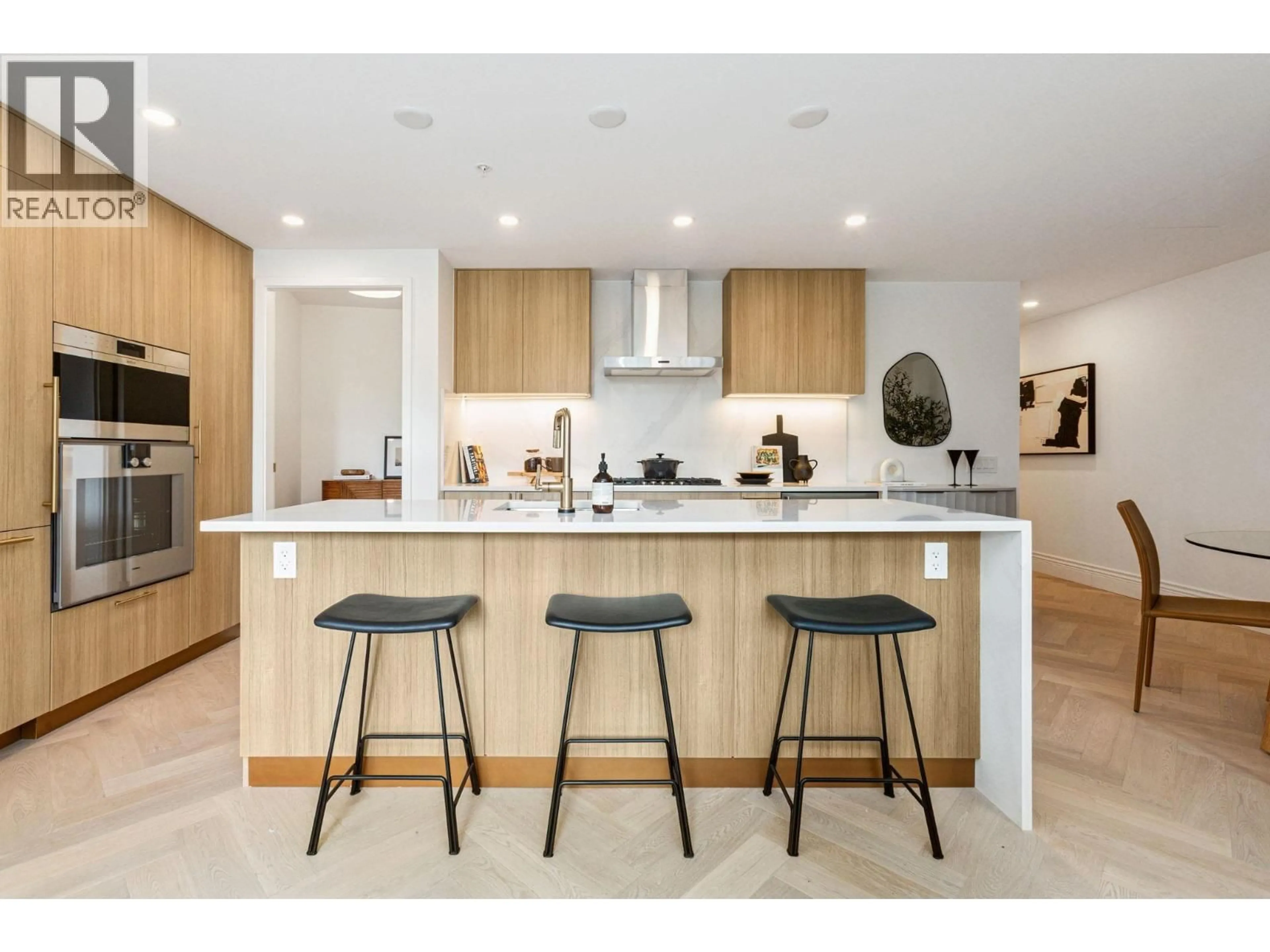Contemporary kitchen, unknown for 206 - 2096 47TH AVENUE, Vancouver British Columbia V6M0E5