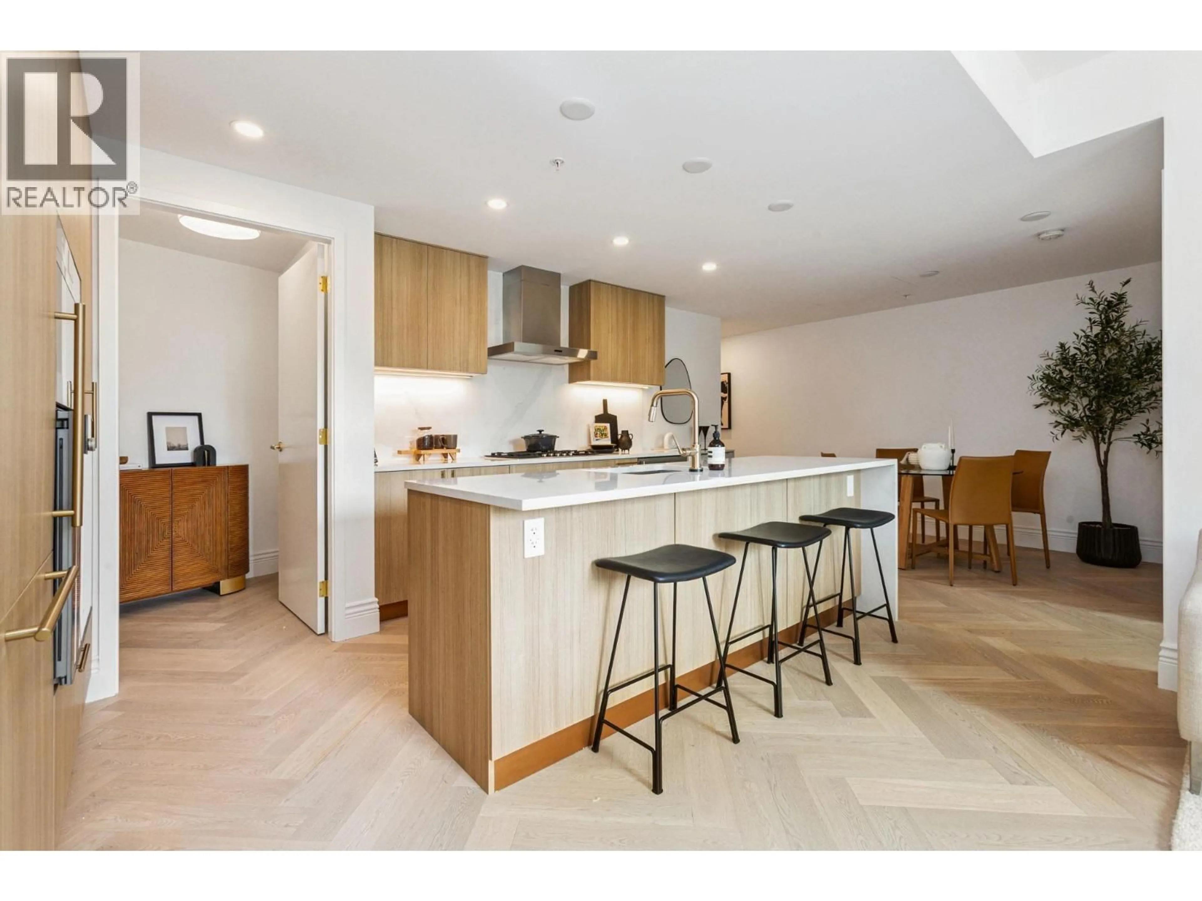 Open concept kitchen, unknown for 206 - 2096 47TH AVENUE, Vancouver British Columbia V6M0E5