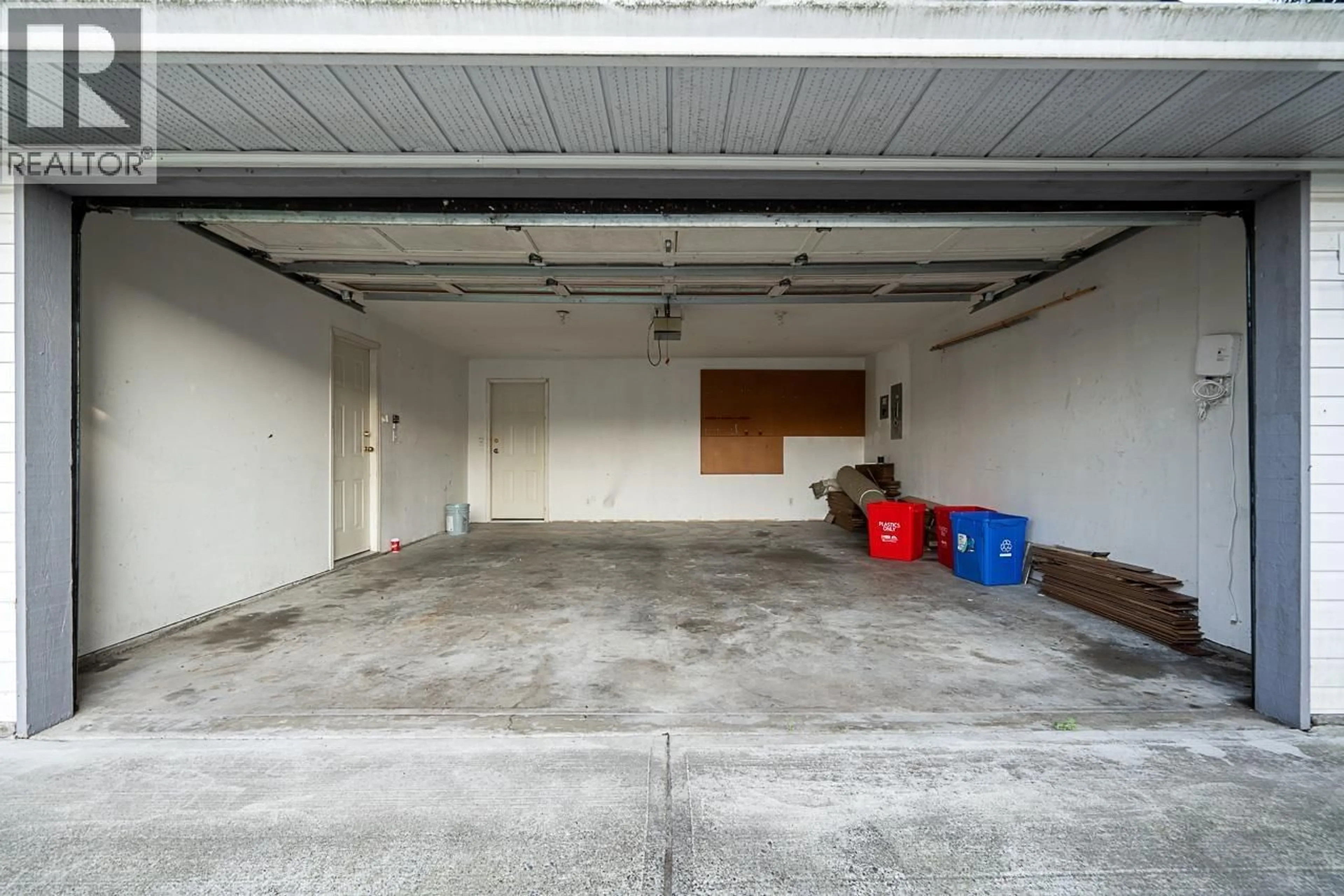 Indoor garage for 12466 231B STREET, Maple Ridge British Columbia V2X0G1