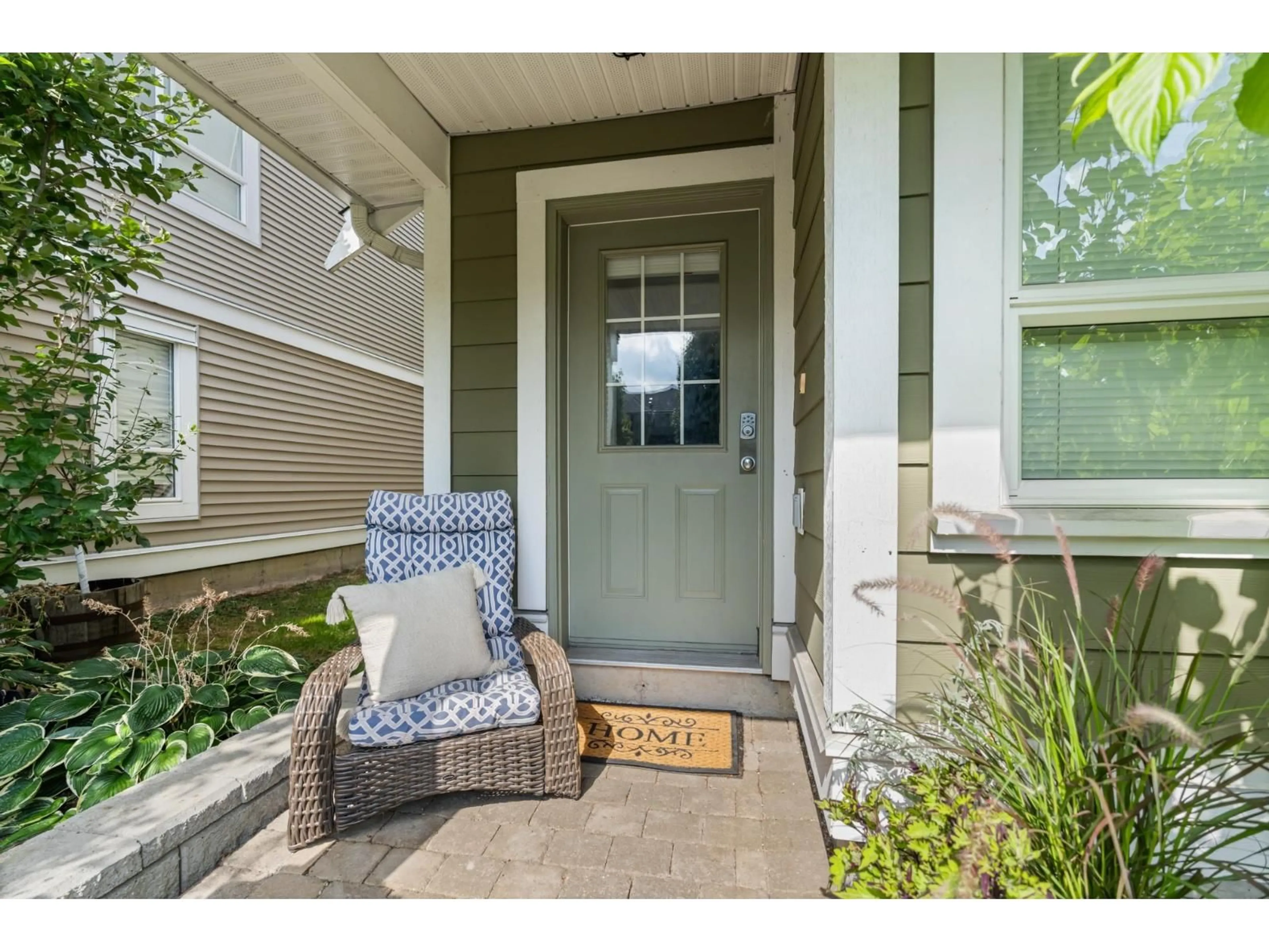 Indoor entryway for 14 - 20159 68, Langley British Columbia V2Y3H9