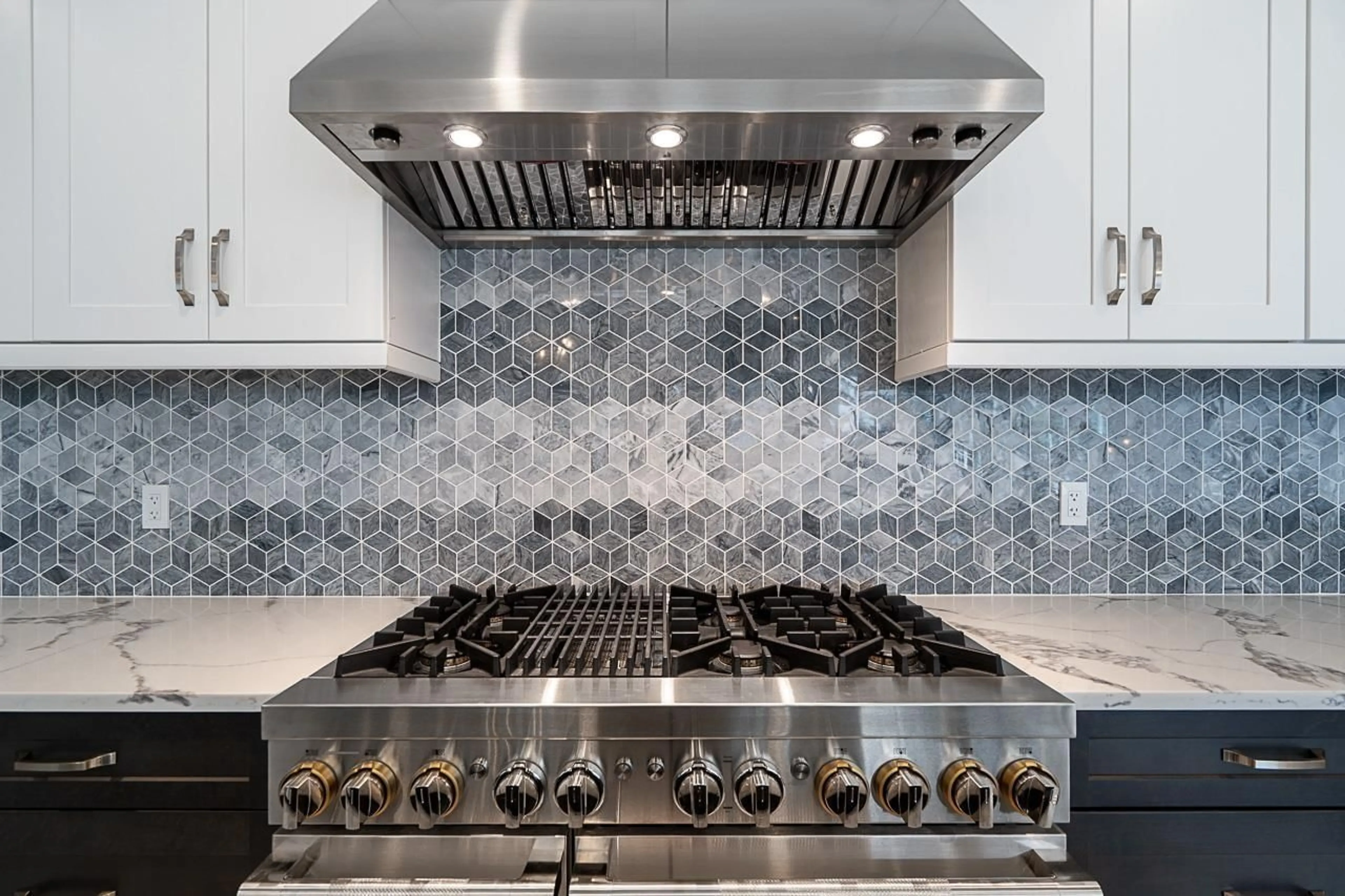 Contemporary kitchen, ceramic/tile floor for 1696 166A, Surrey British Columbia V3Z9X5