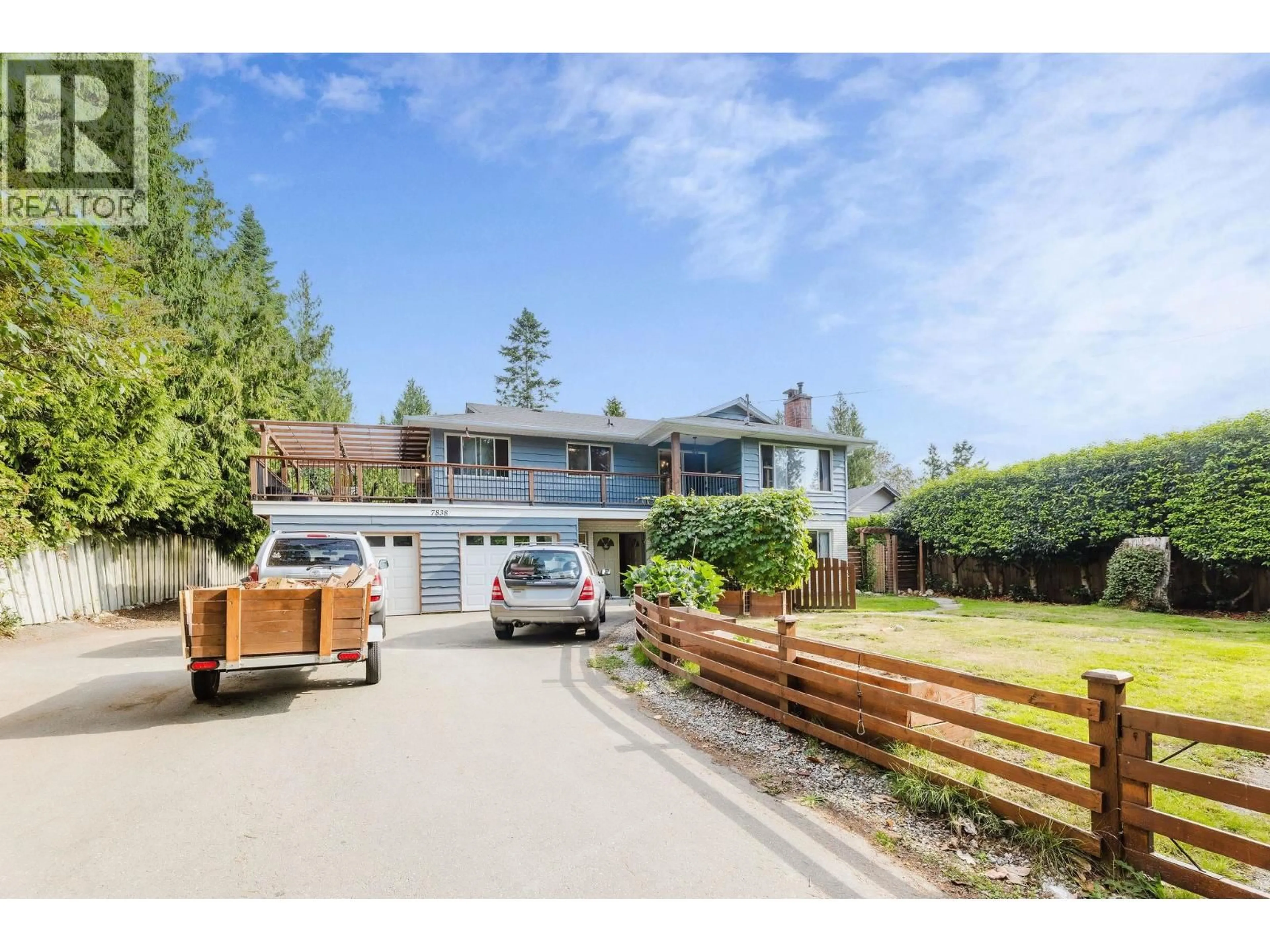 A pic from outside/outdoor area/front of a property/back of a property/a pic from drone, street for 7838 REDROOFFS ROAD, Halfmoon Bay British Columbia V7Z1A4