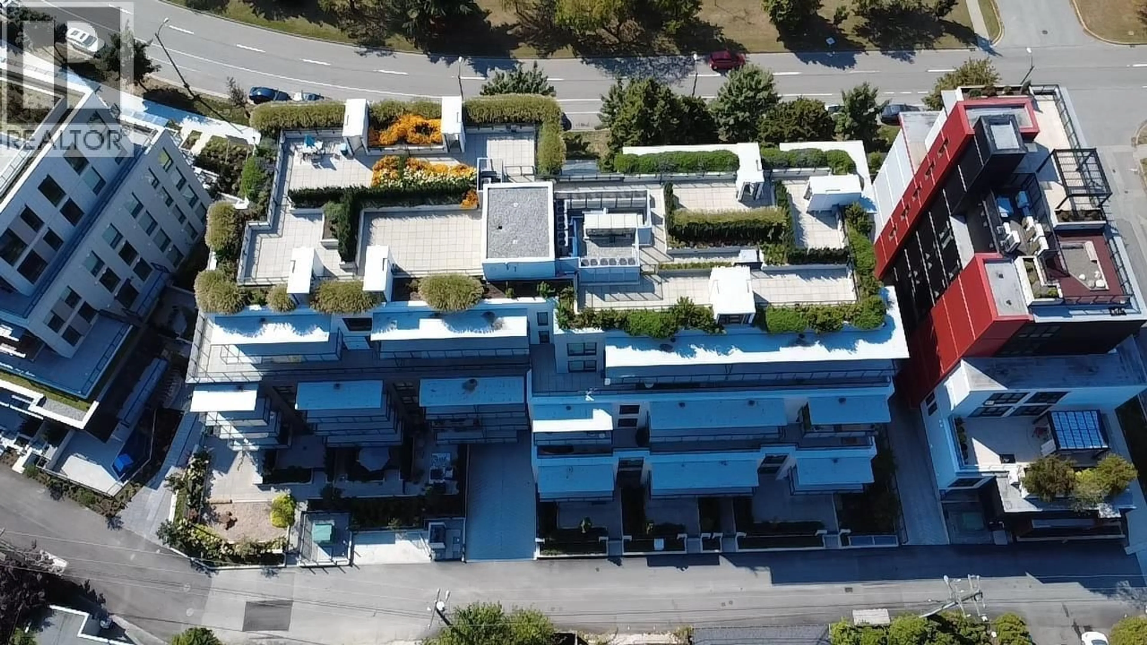 A pic from outside/outdoor area/front of a property/back of a property/a pic from drone, building for 210 - 5168 CAMBIE STREET, Vancouver British Columbia V5Z0K7