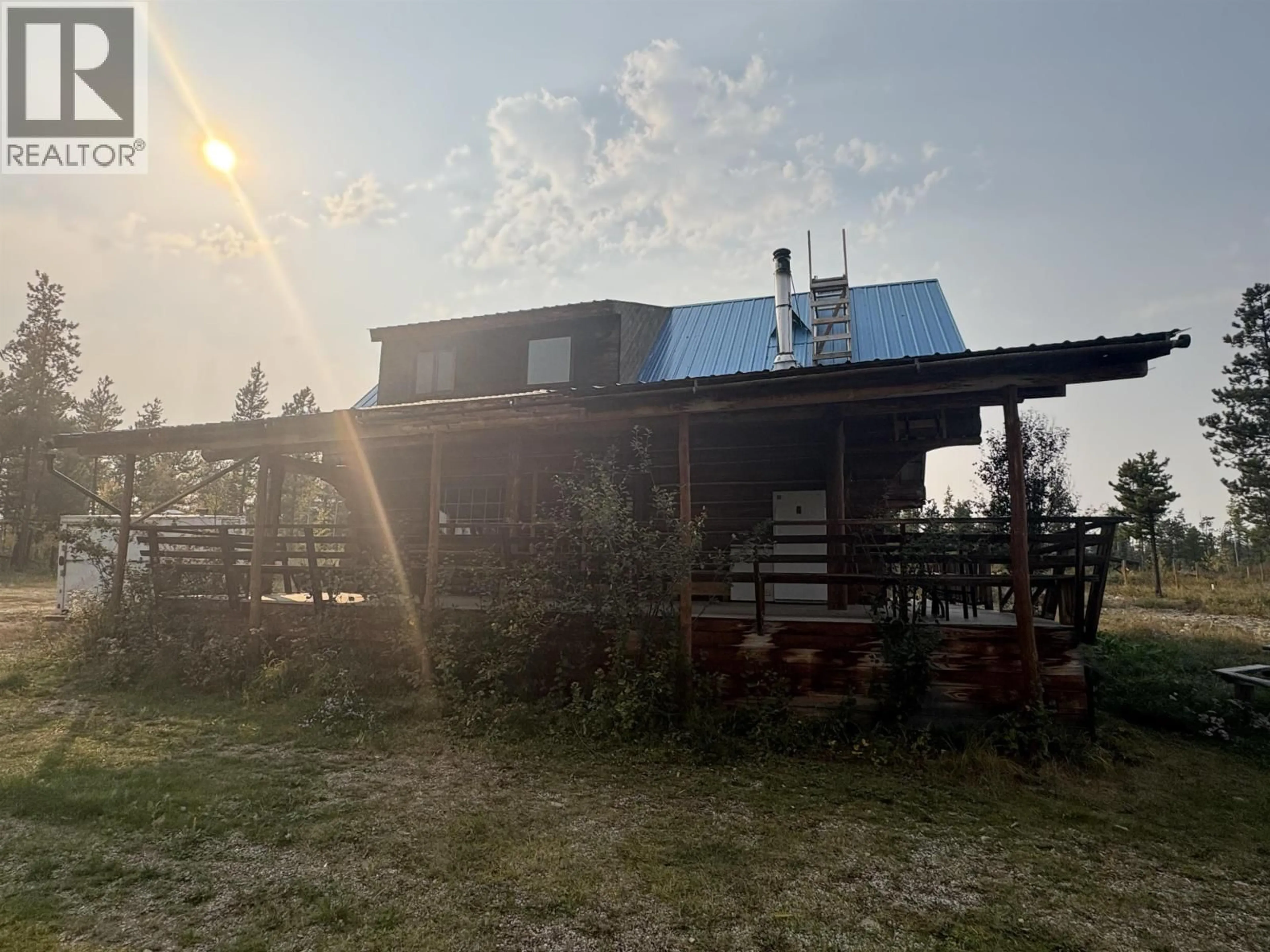 A pic from outside/outdoor area/front of a property/back of a property/a pic from drone, building for 4663 RESCHKE ROAD, Hudsons Hope British Columbia V0C1V0