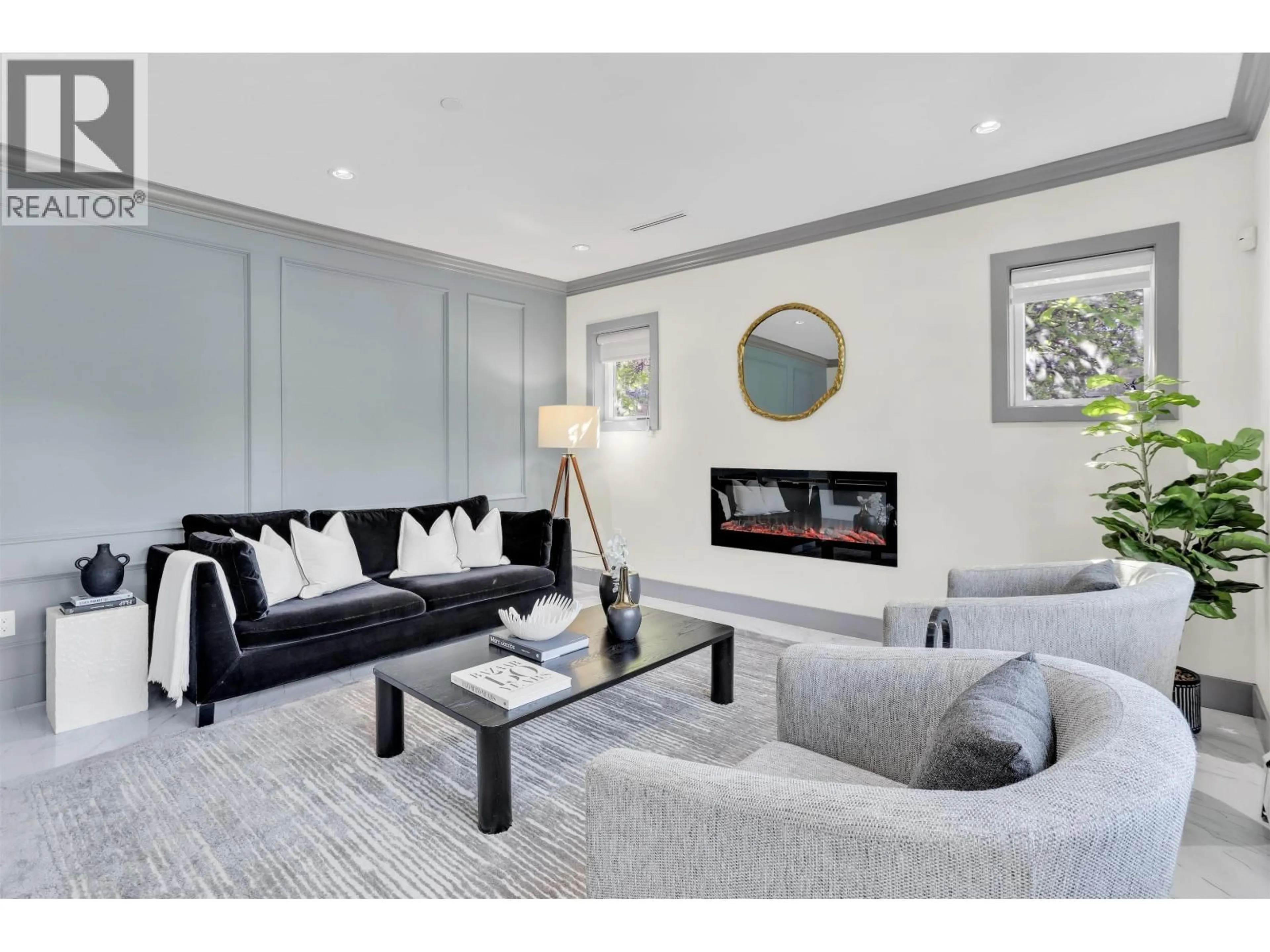 Living room with furniture, unknown for 1008 24TH AVENUE, Vancouver British Columbia V5V2B1