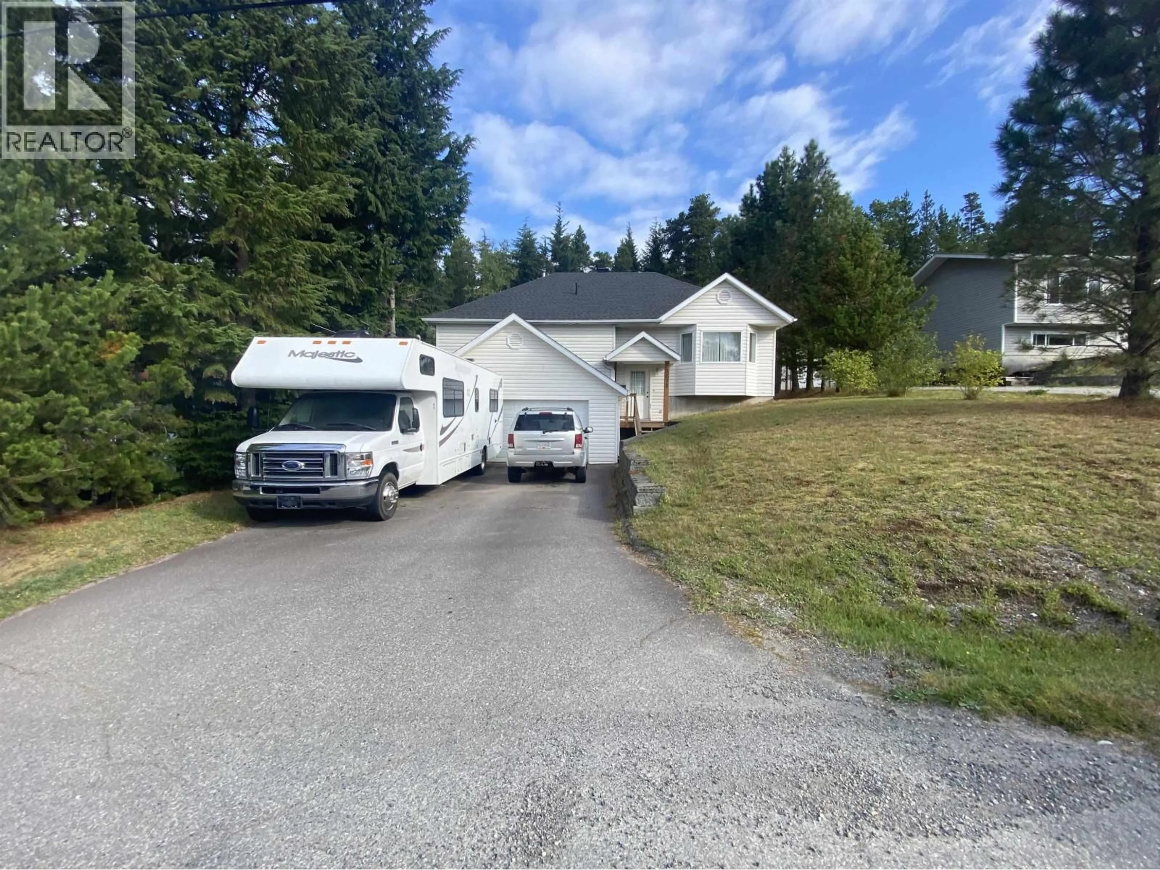 A pic from outside/outdoor area/front of a property/back of a property/a pic from drone, street for 3678 HAWTHORNE AVENUE, Terrace British Columbia V8G5E2