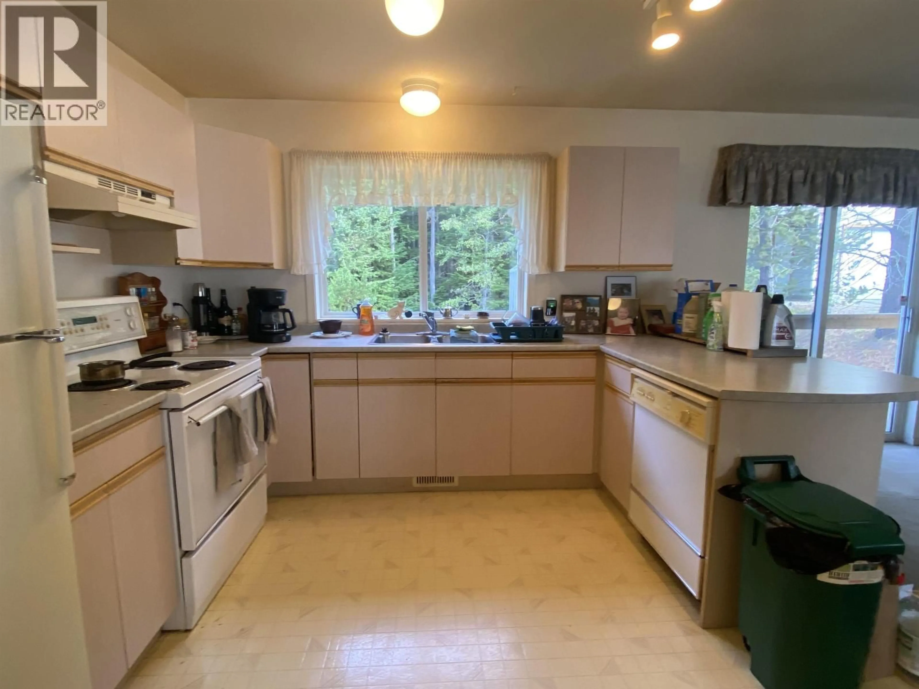 Standard kitchen, unknown for 3678 HAWTHORNE AVENUE, Terrace British Columbia V8G5E2