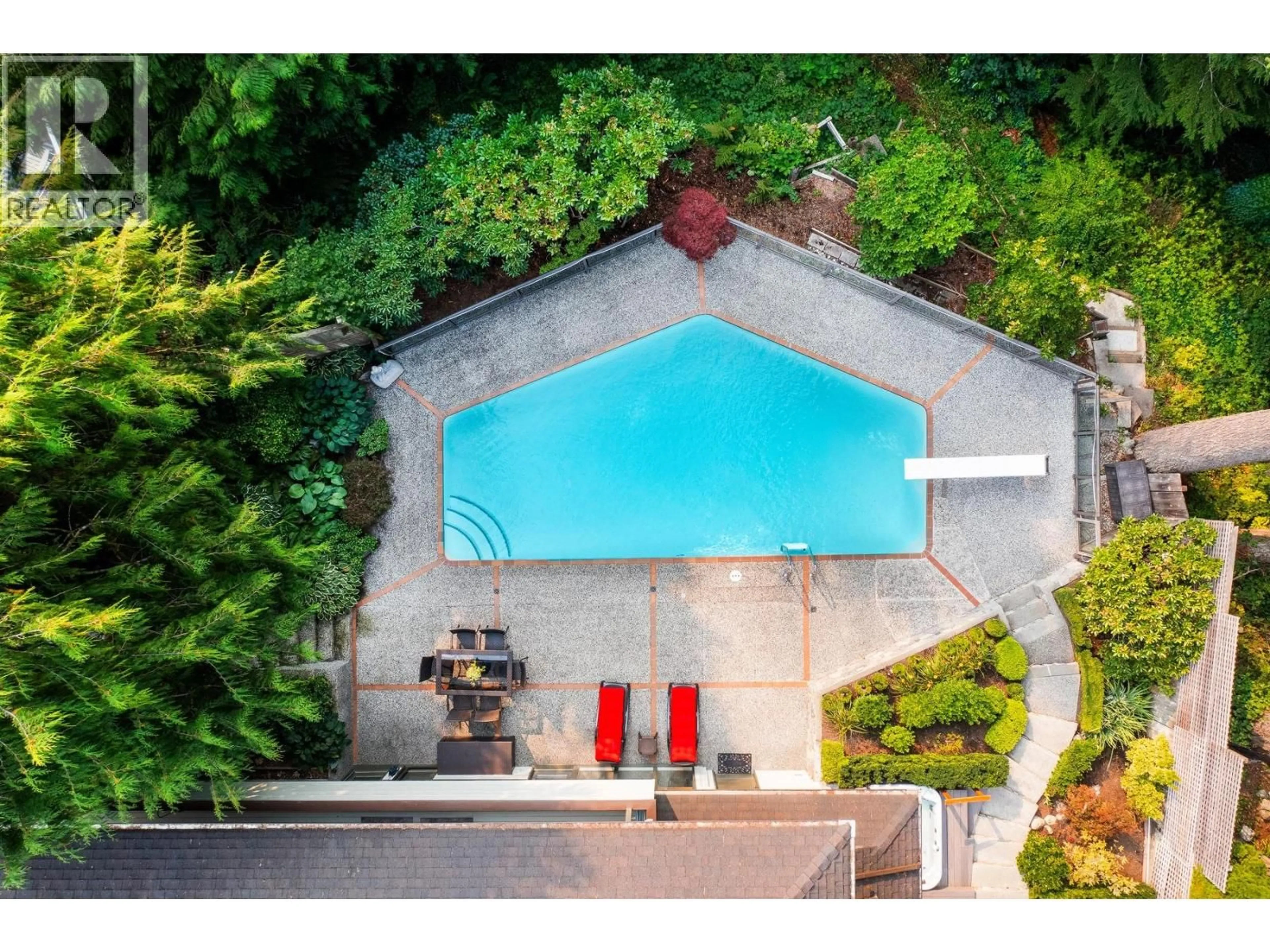 Pool for 4423 PATTERDALE DRIVE, North Vancouver British Columbia V7R4L6