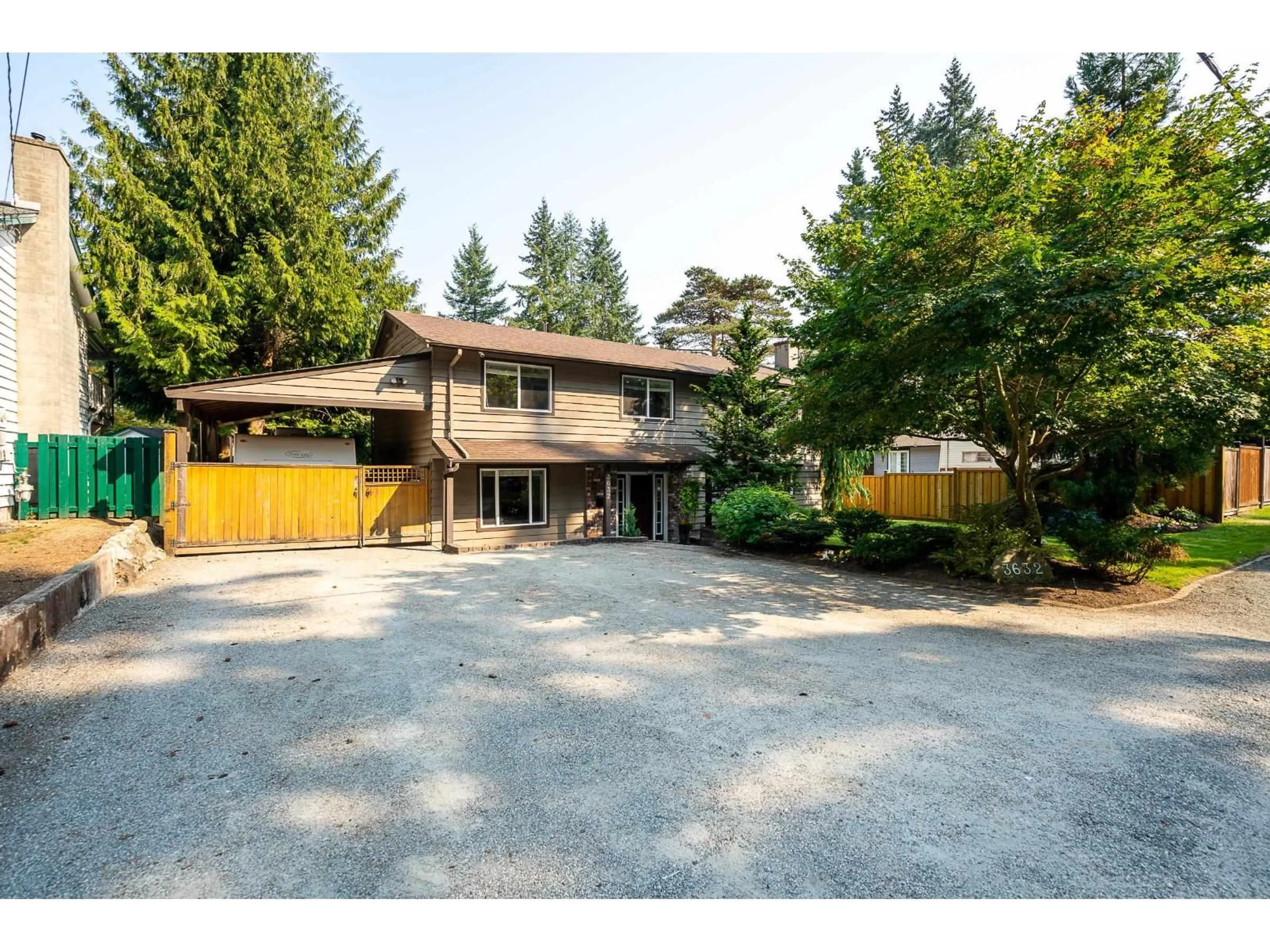 A pic from outside/outdoor area/front of a property/back of a property/a pic from drone, street for 3632 202, Langley British Columbia V3A1R5