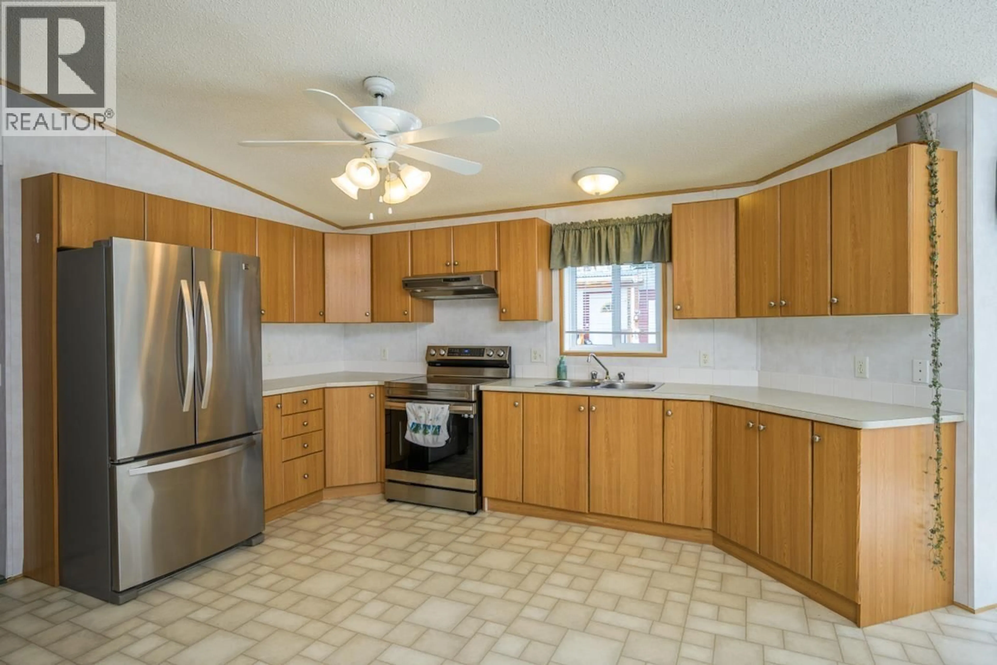 Standard kitchen, unknown for 65 - 7817 HIGHWAY 97, Prince George British Columbia V2N6P6