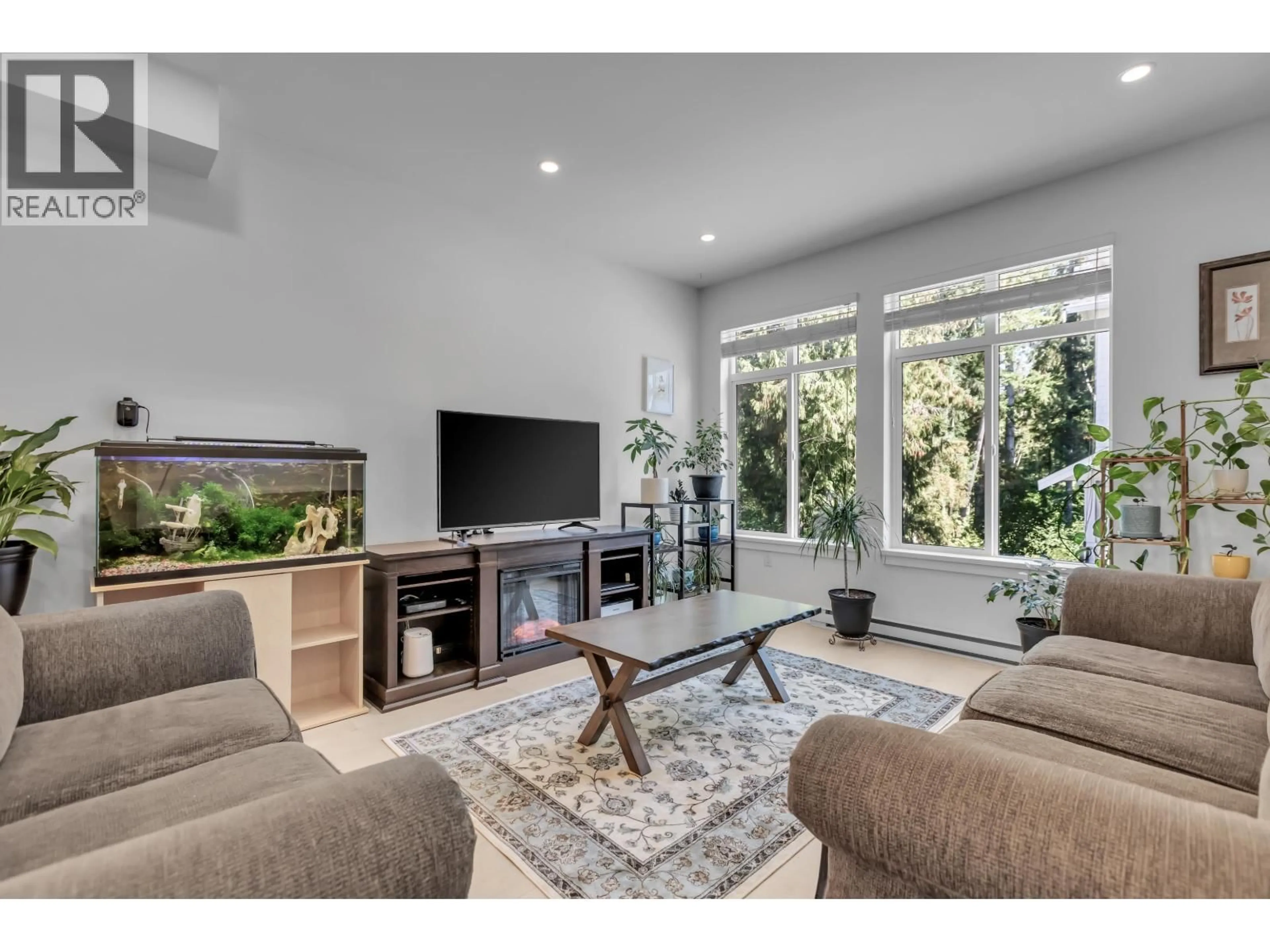 Living room with furniture, unknown for 12 - 24021 110 AVENUE, Maple Ridge British Columbia V2W0J9