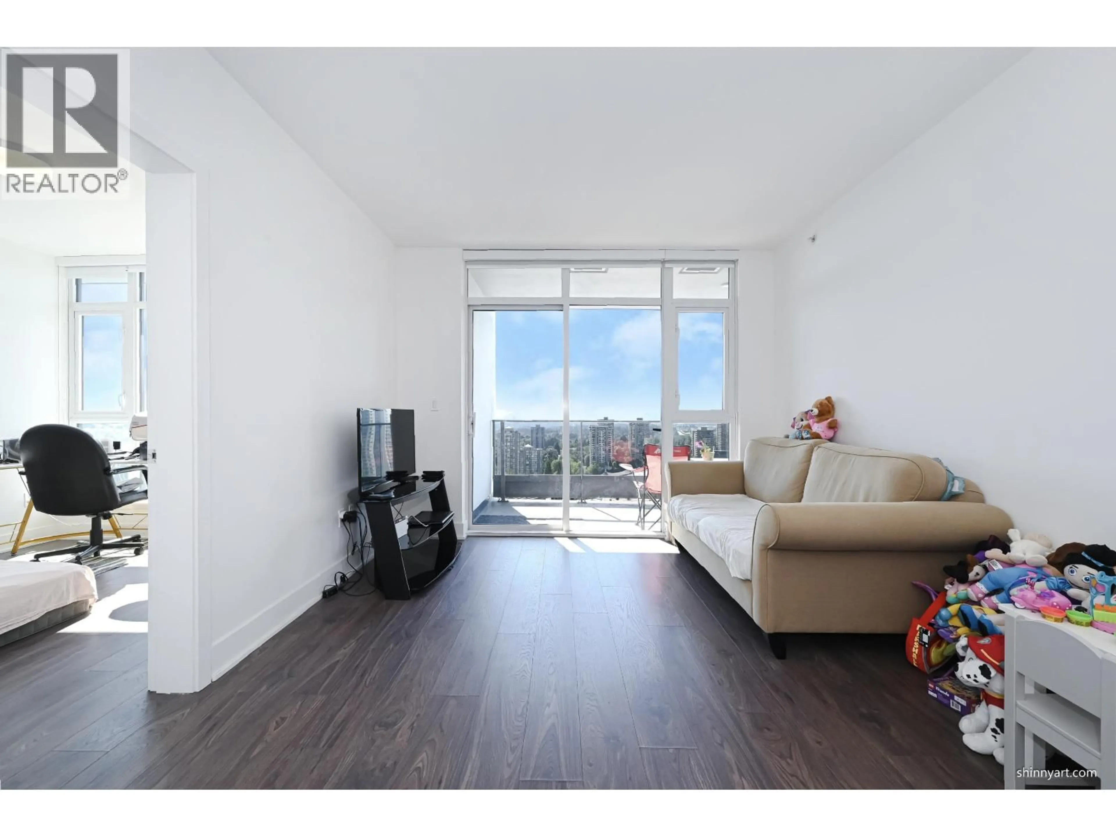 Living room with furniture, wood/laminate floor for 2109 - 450 WESTVIEW STREET, Coquitlam British Columbia V3K6C3