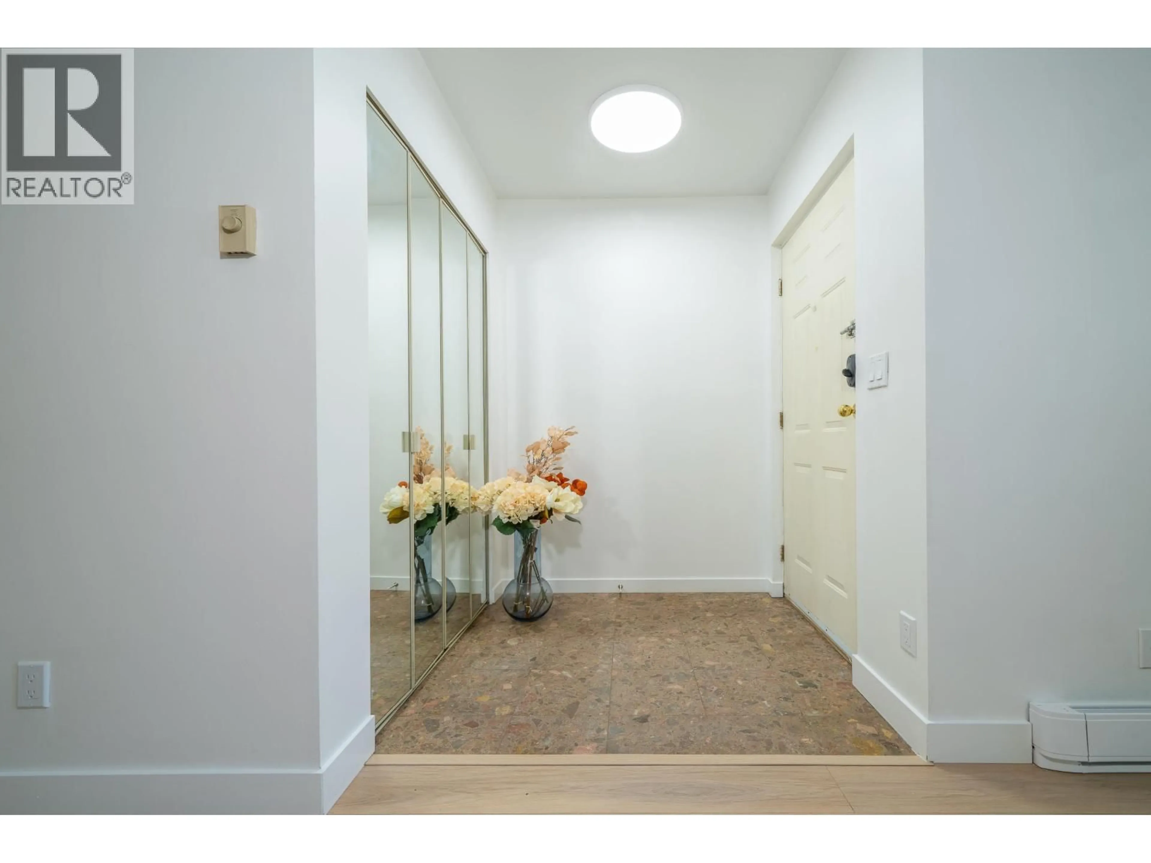 Indoor foyer for 109 - 8300 GENERAL CURRIE ROAD, Richmond British Columbia V6Y3X1