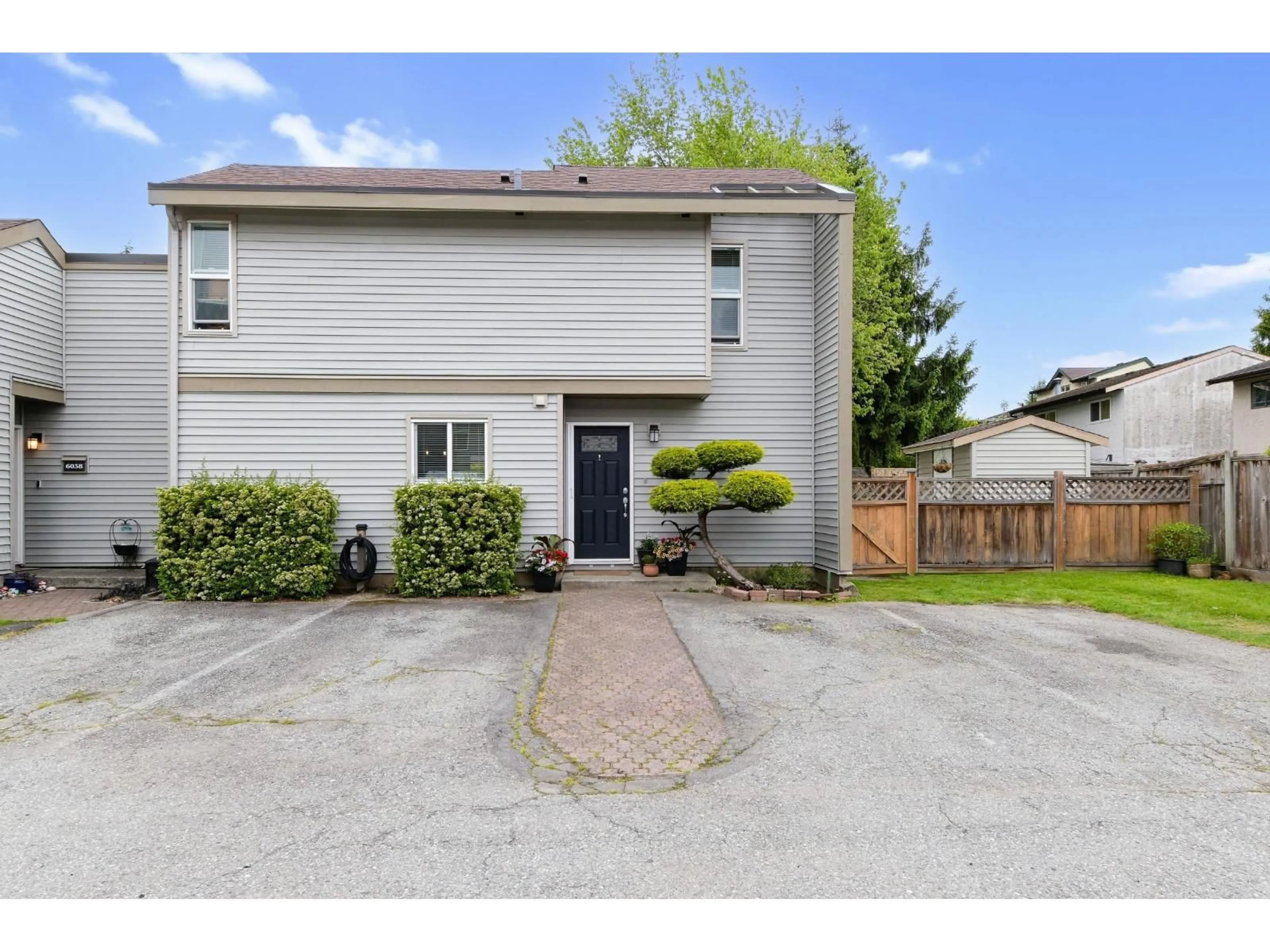 Unknown for 6034 GREENSIDE EAST, Surrey British Columbia V3S5M8