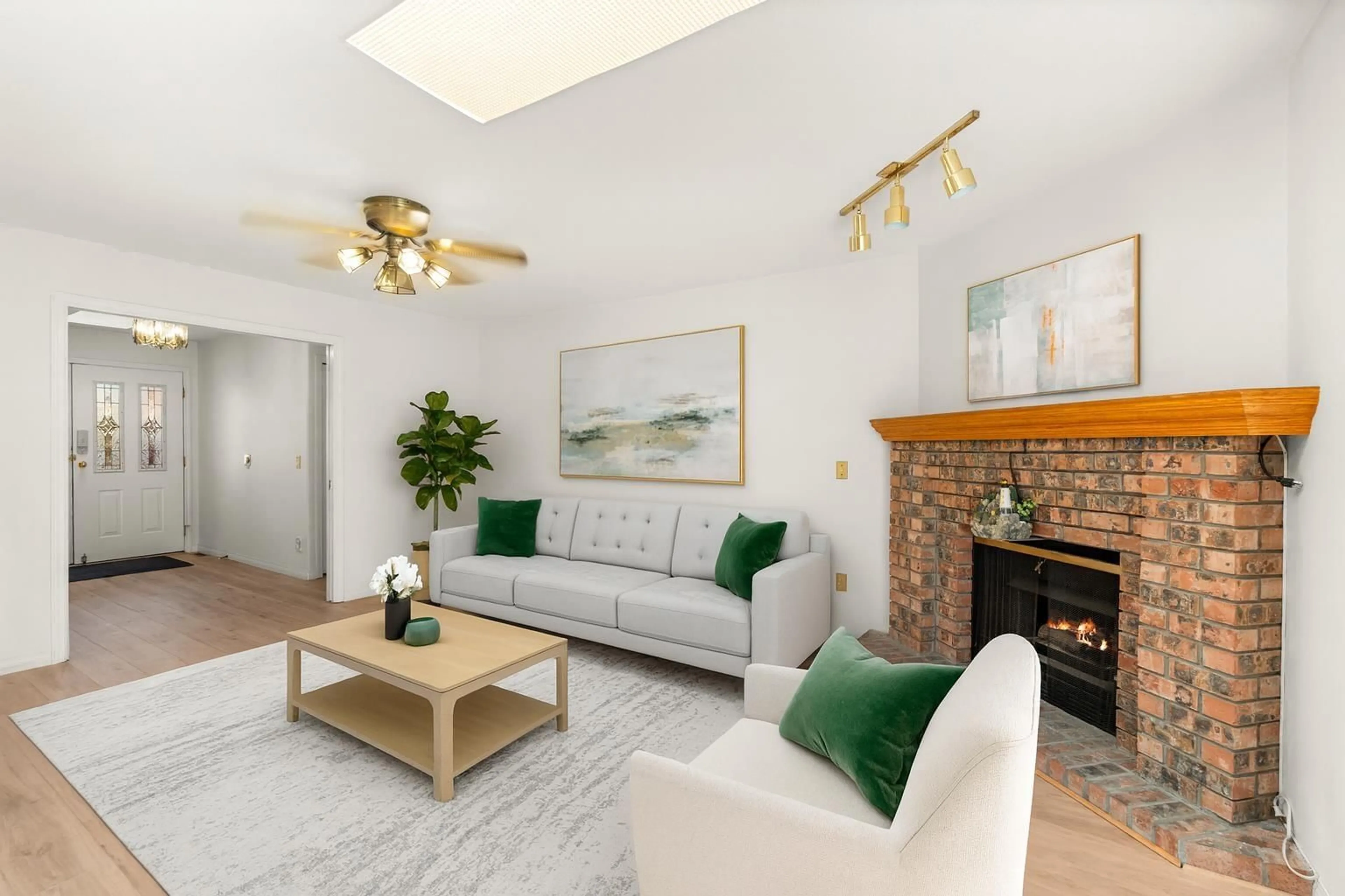 Living room with furniture, wood/laminate floor for 6065 186, Langley British Columbia V3S7P5