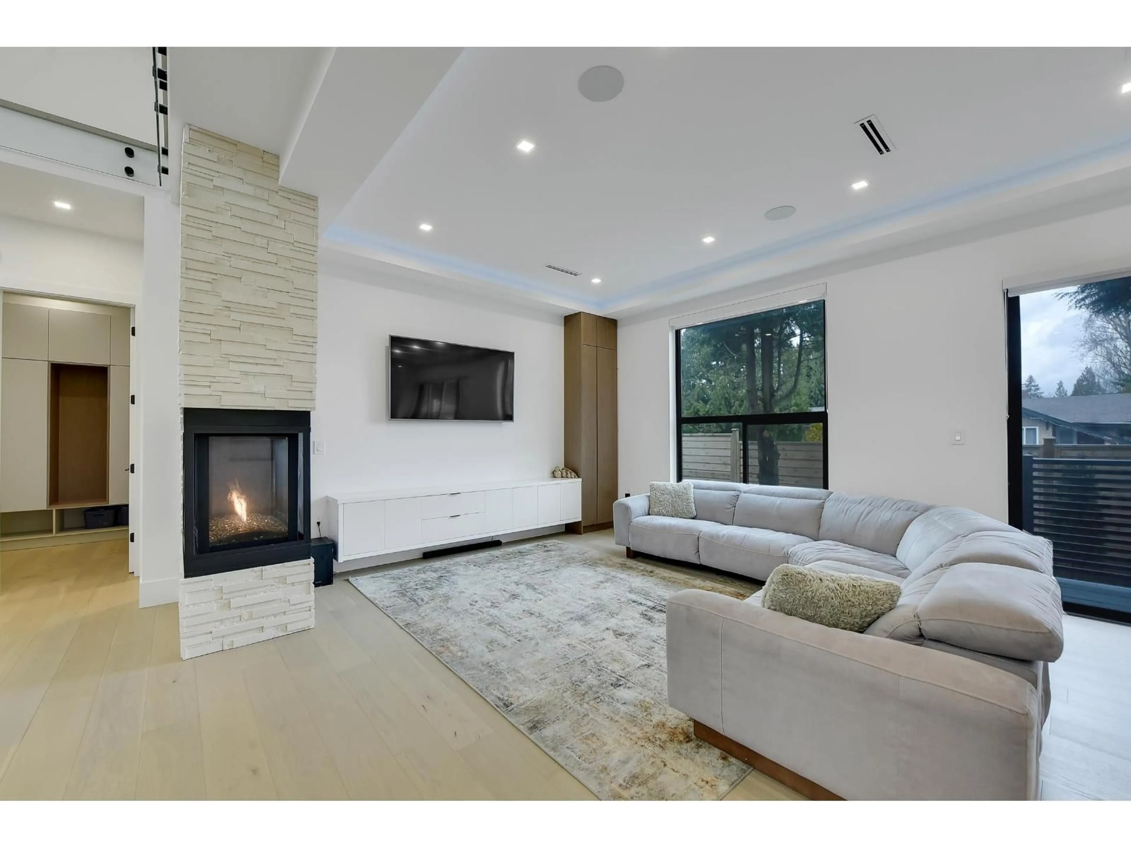 Living room with furniture, unknown for 15711 ASTER, Surrey British Columbia V4A1Y5