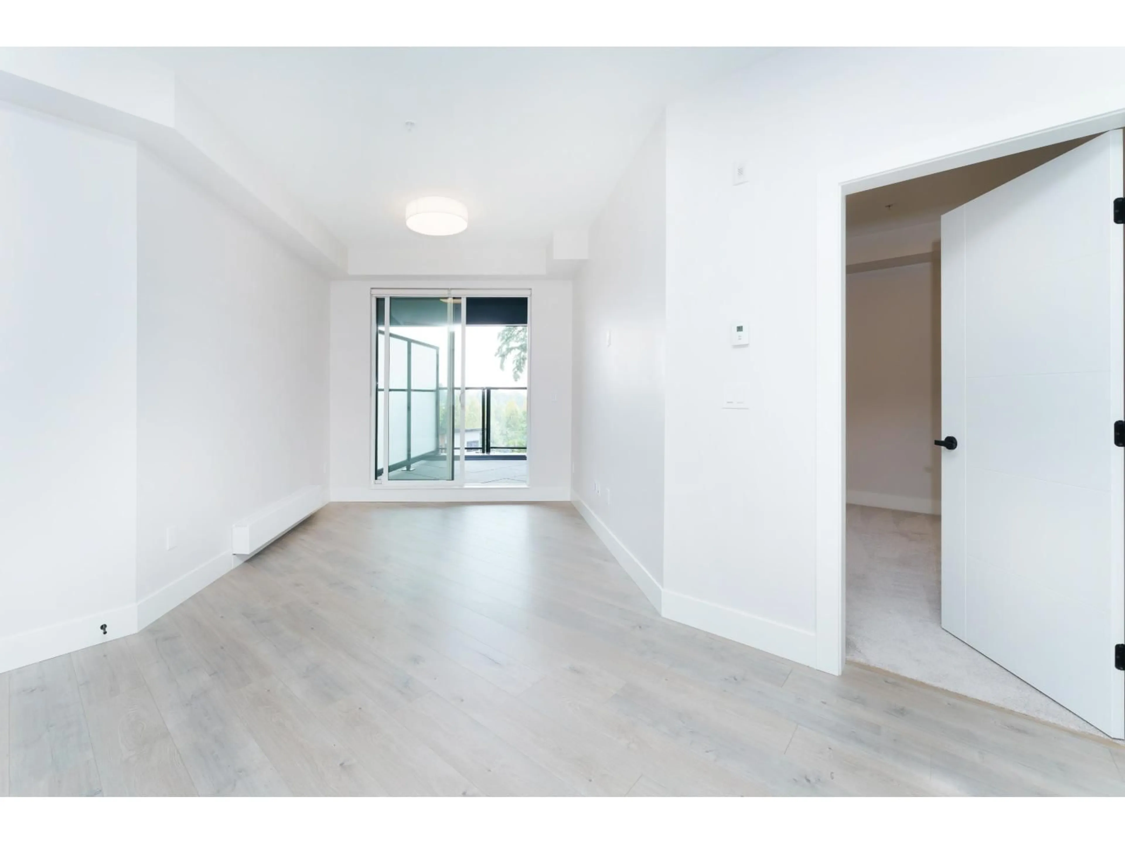 A pic of a room for 322 - 13458 95, Surrey British Columbia V3V0H1
