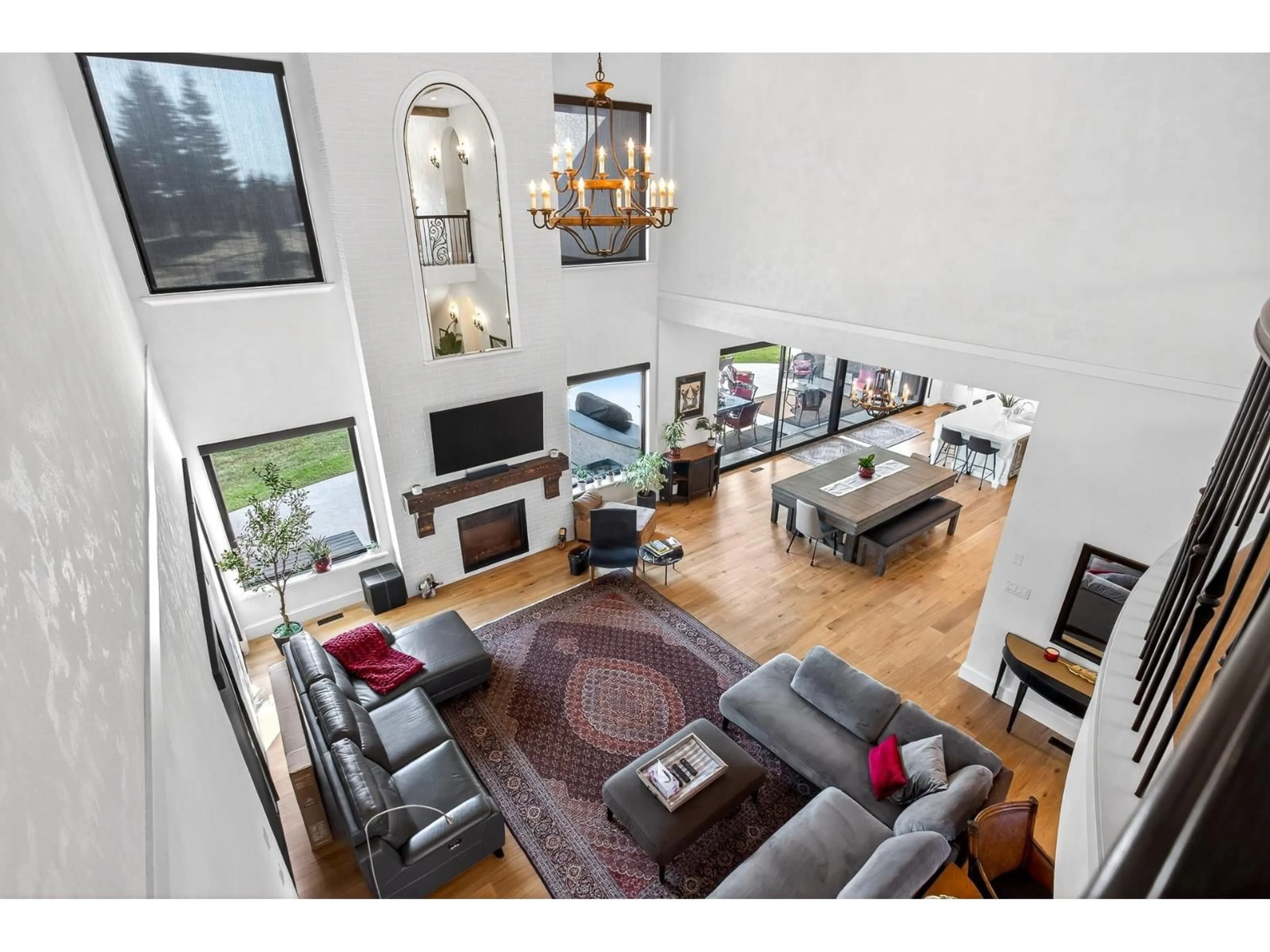 Living room with furniture, unknown for 3163 256, Langley British Columbia V4W1Y4