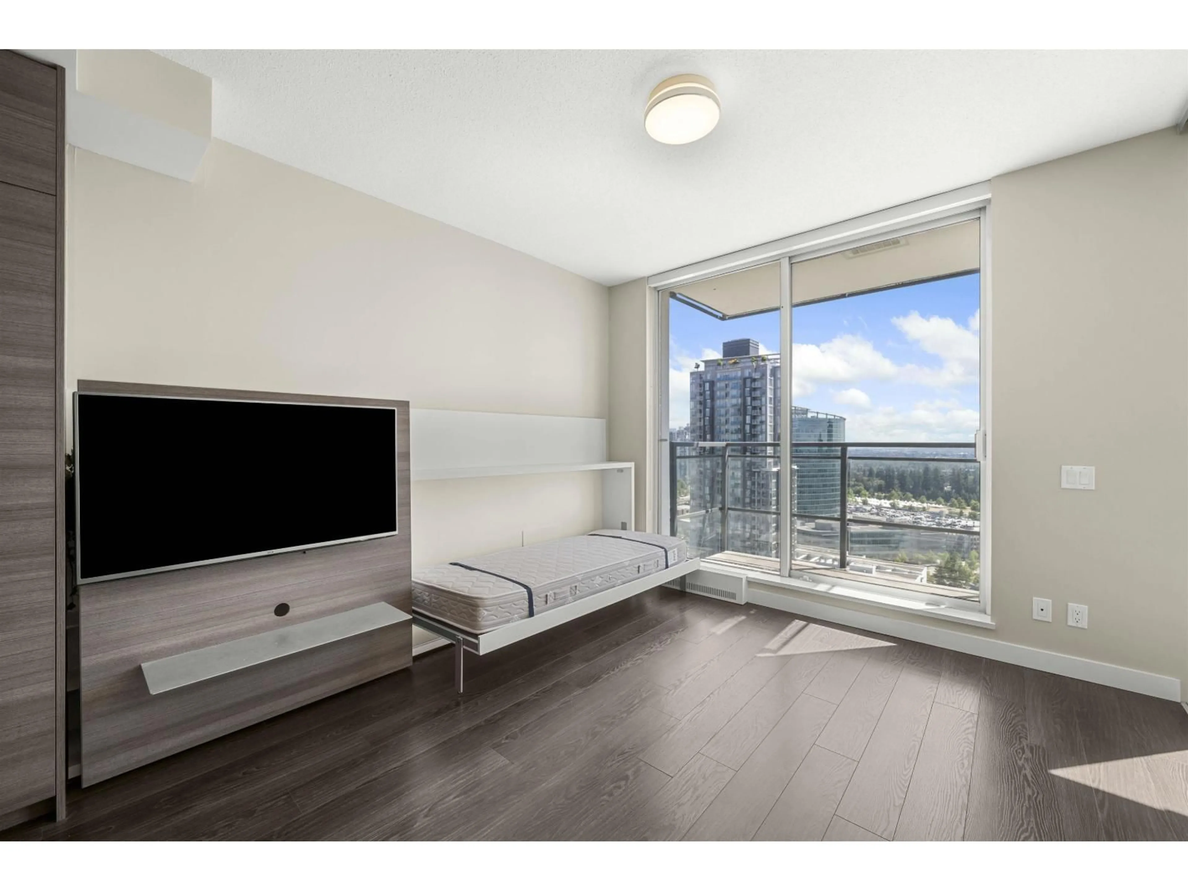 Living room with furniture, unknown for 3501 - 13398 104, Surrey British Columbia V3T1V6