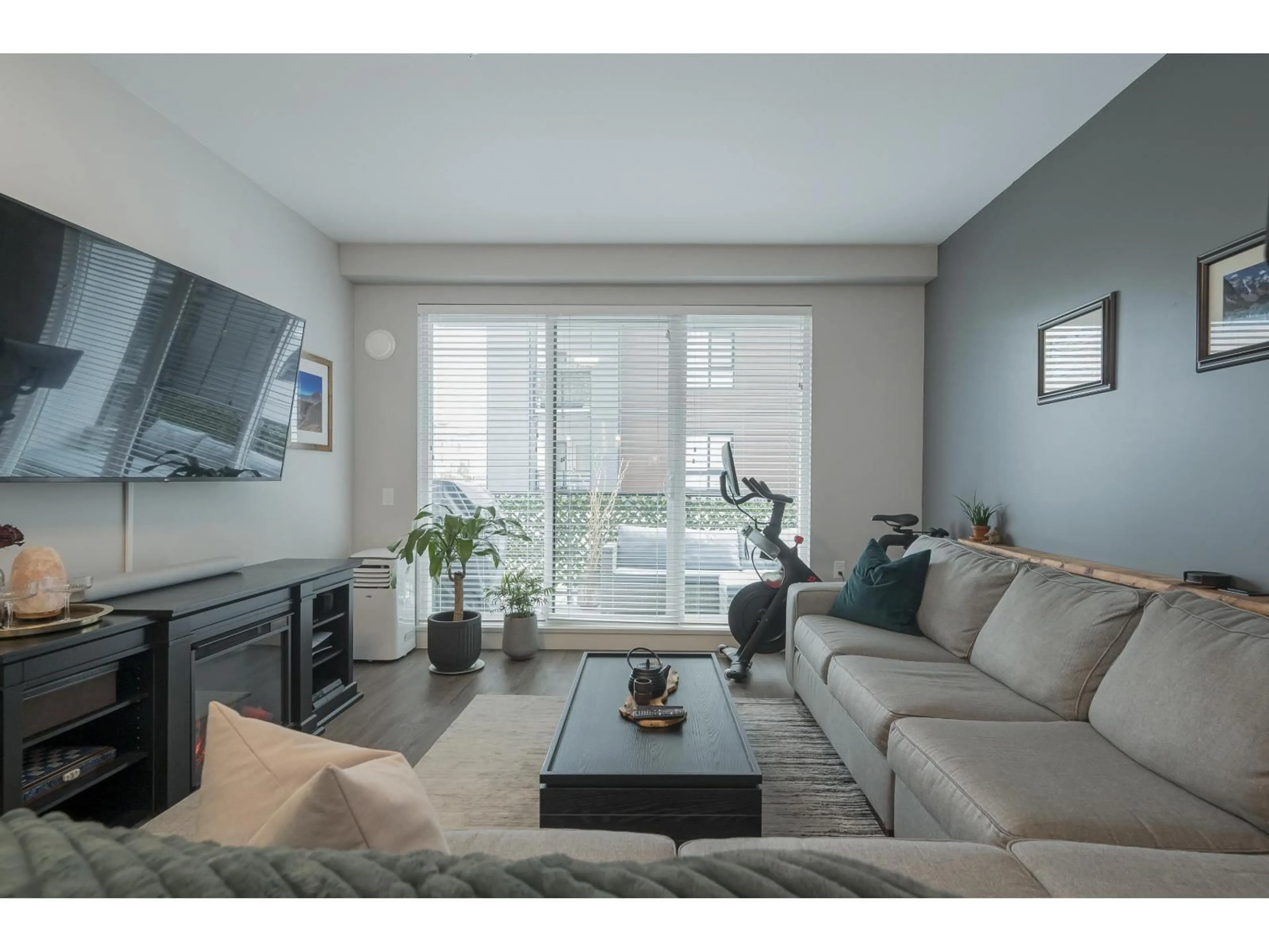 Living room with furniture, unknown for A215 - 20838 78B, Langley British Columbia V2Y3M1