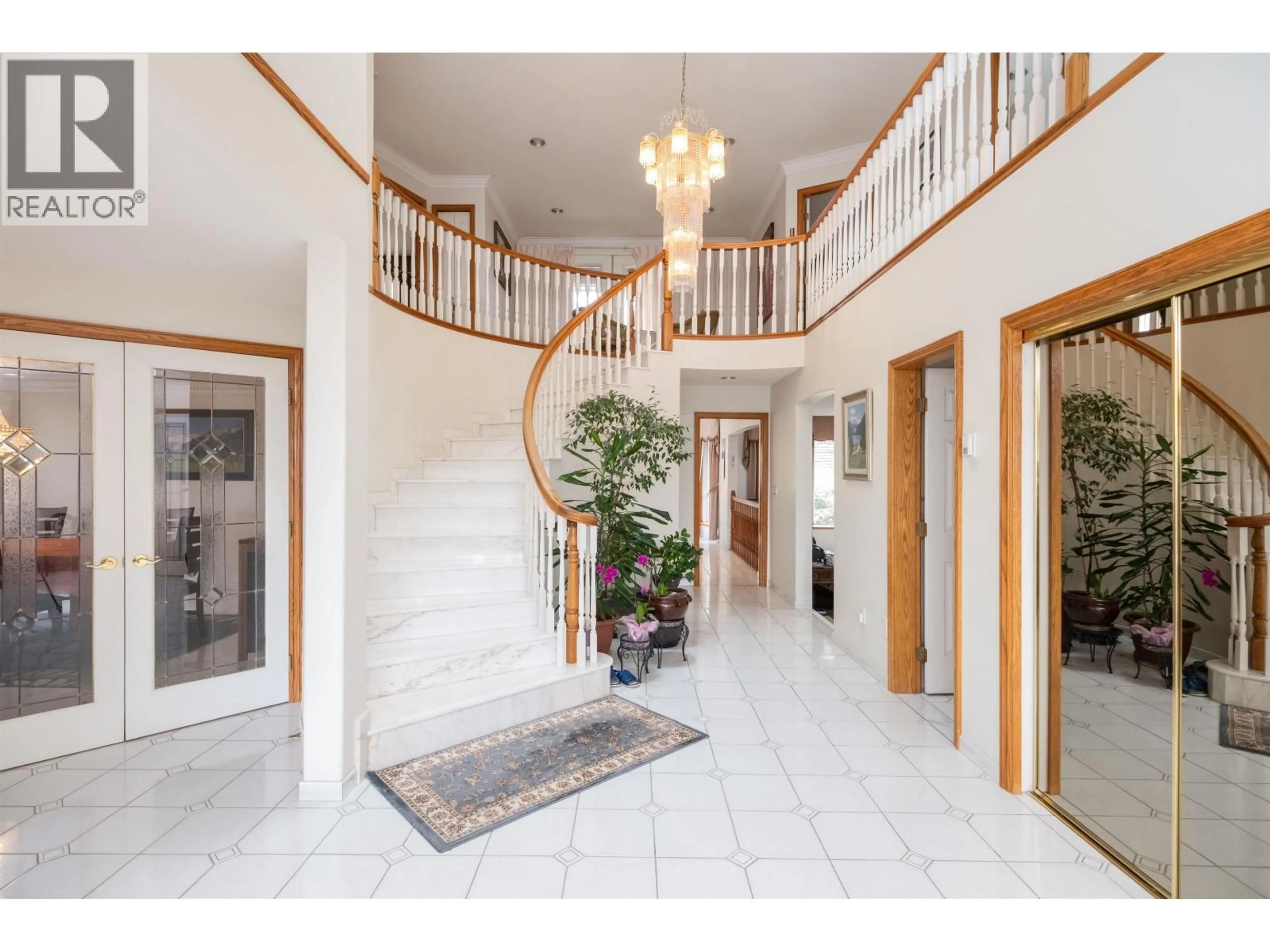 Indoor foyer for 2248 SICAMOUS AVENUE, Coquitlam British Columbia V3K6R9
