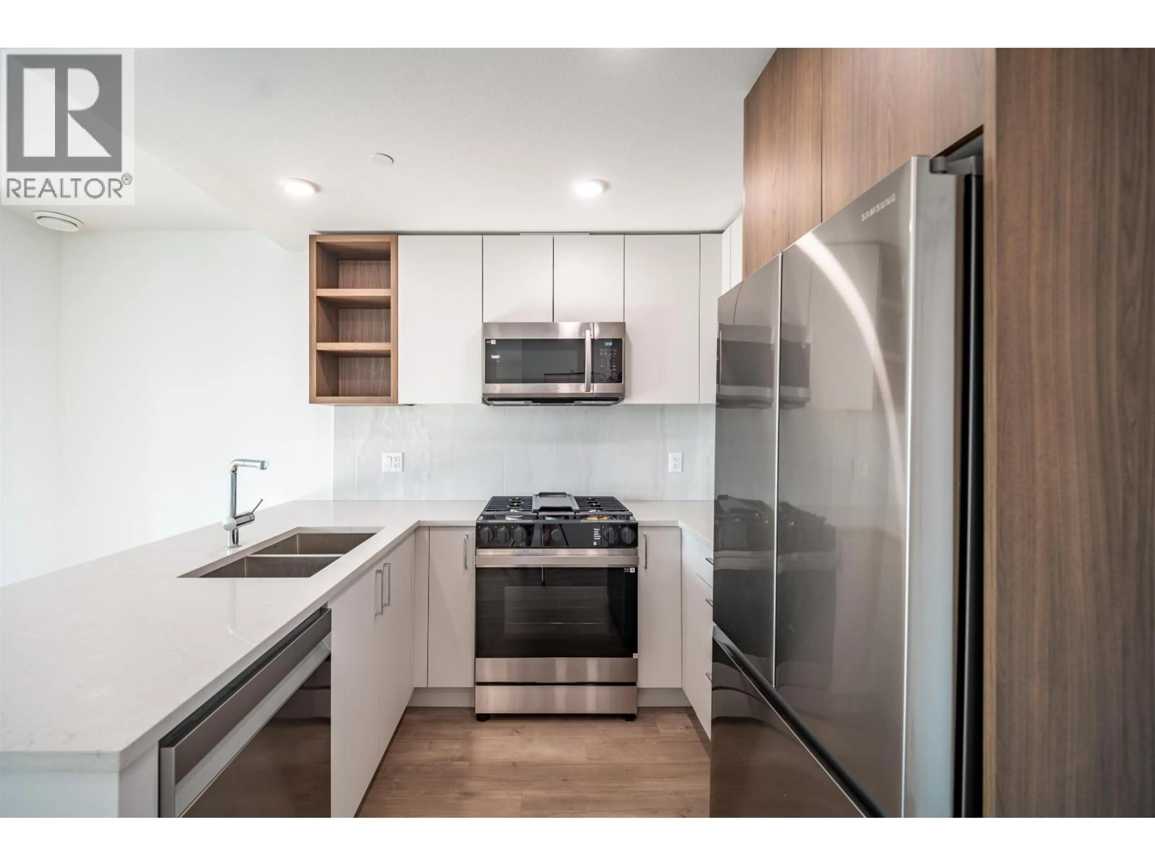 Standard kitchen, wood/laminate floor for 204 - 723 GROVER AVENUE, Coquitlam British Columbia V3J0L9