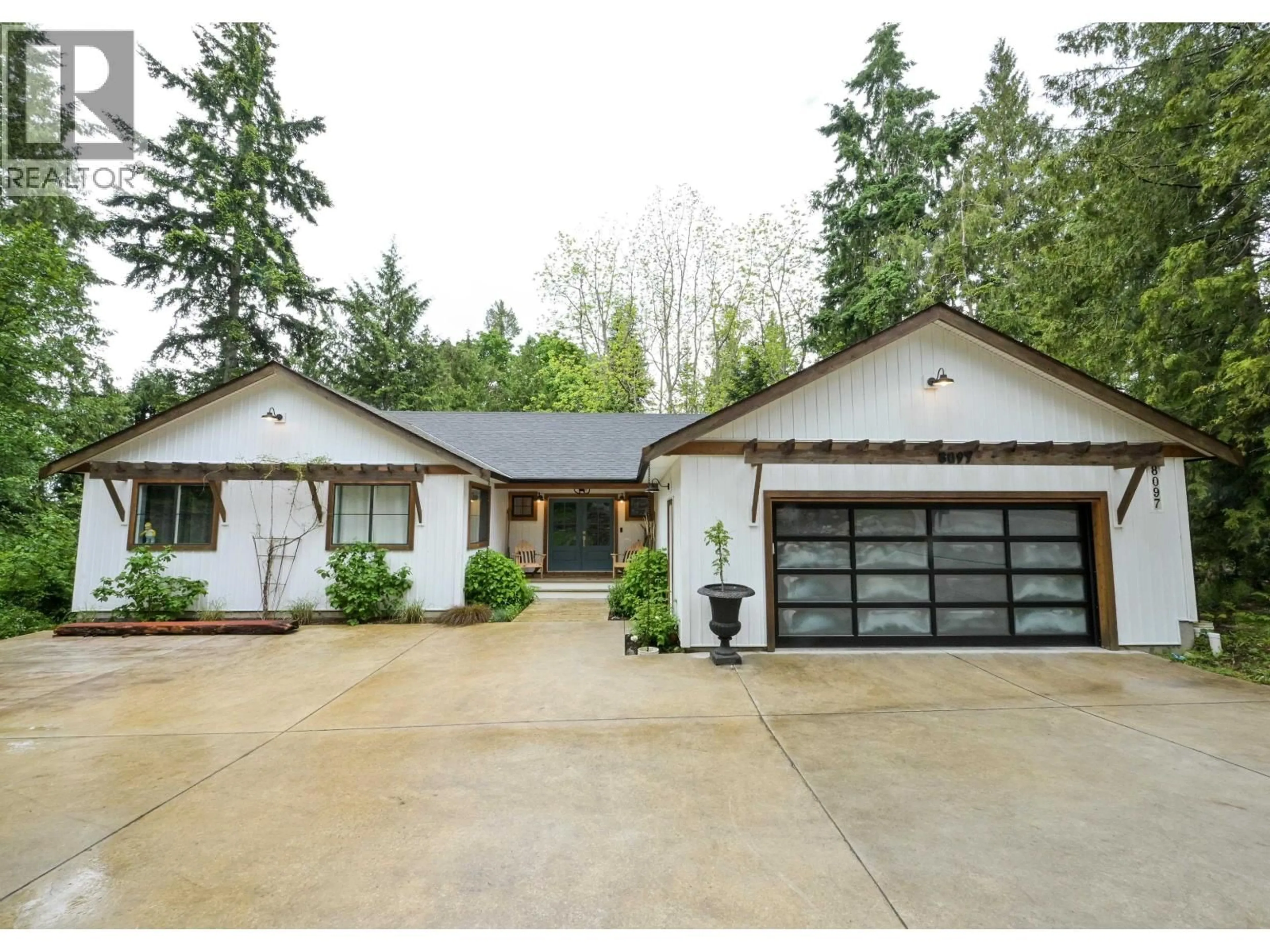 Home with brick exterior material, street for 8097 SOUTHWOOD ROAD, Halfmoon Bay British Columbia V7Z1A7