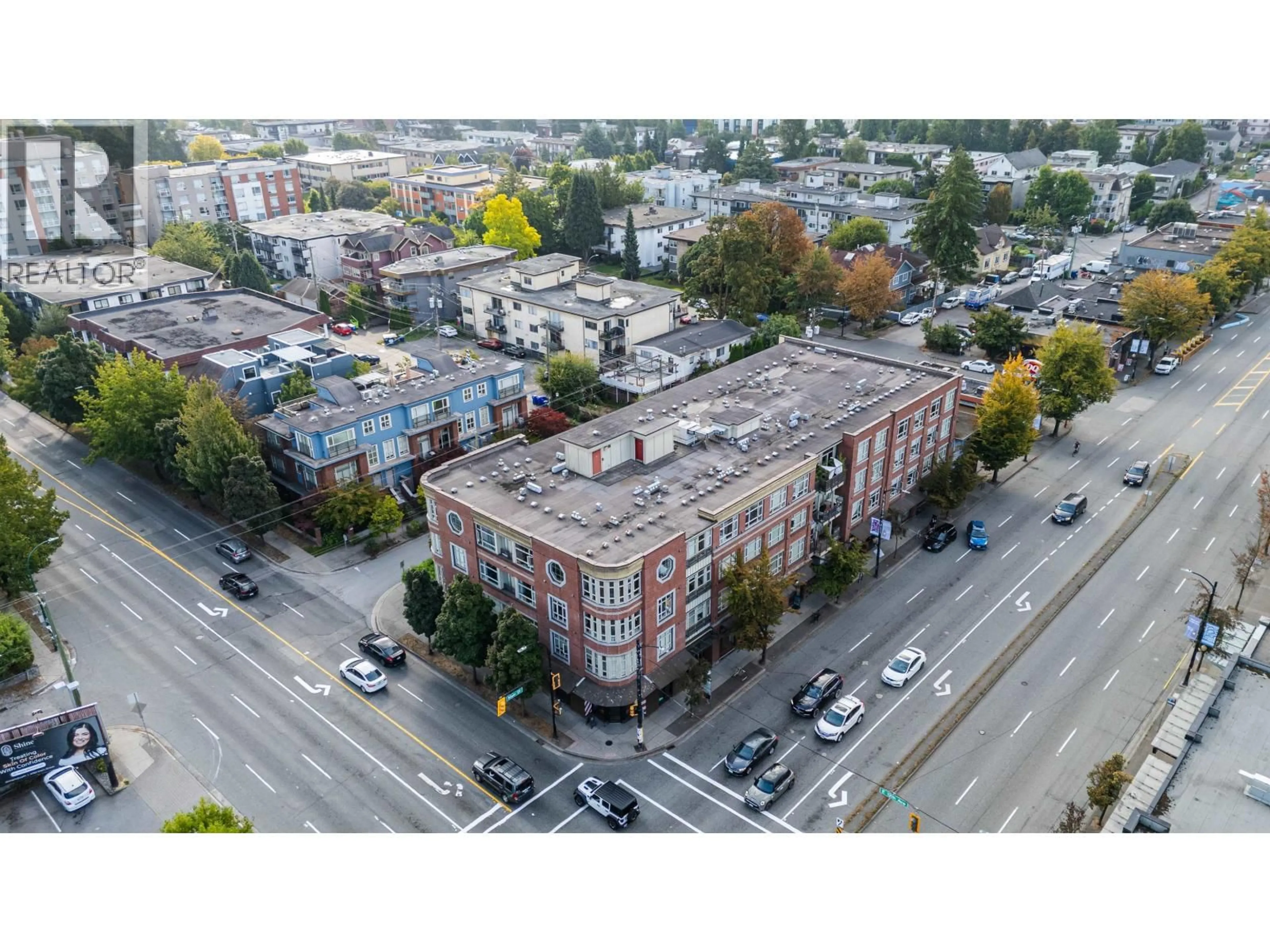 A pic from outside/outdoor area/front of a property/back of a property/a pic from drone, building for 402 - 2828 MAIN STREET, Vancouver British Columbia V5T3G2