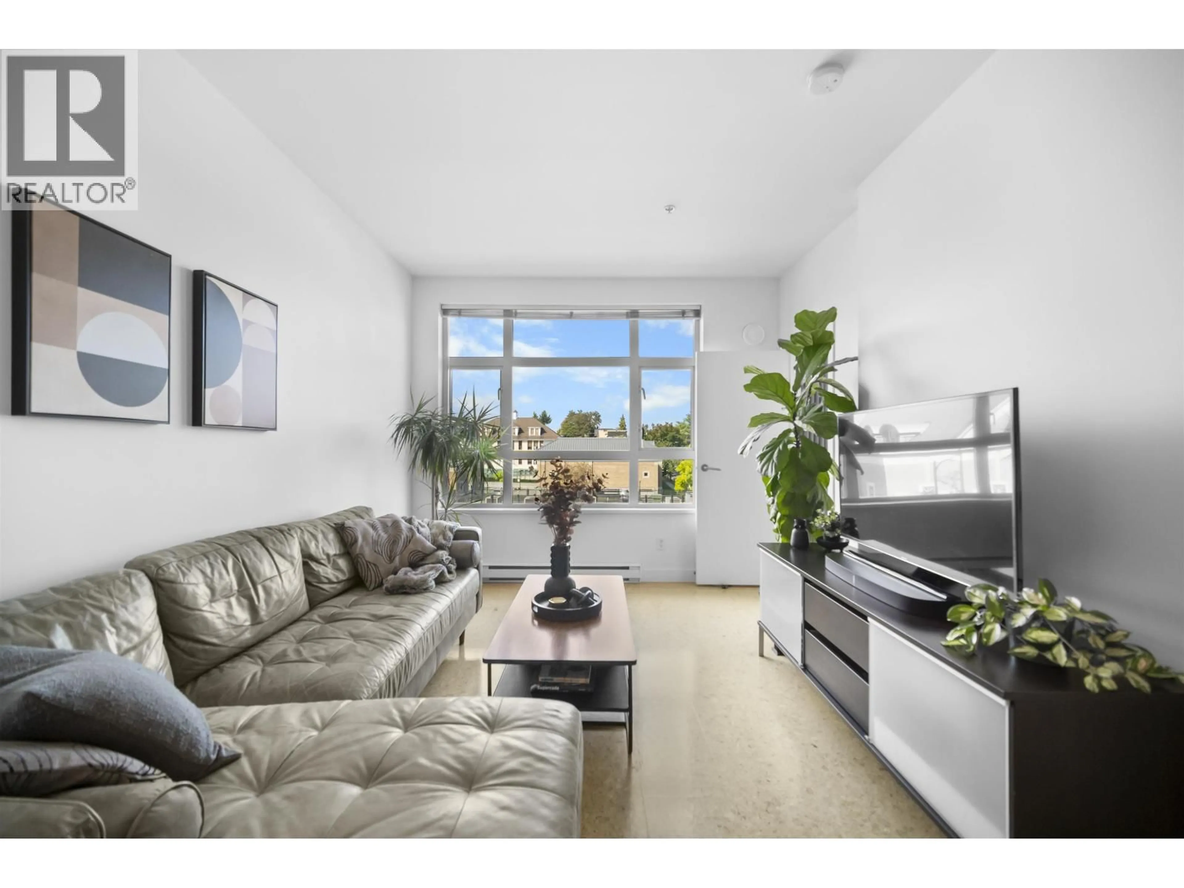 Living room with furniture, unknown for 402 - 2828 MAIN STREET, Vancouver British Columbia V5T3G2