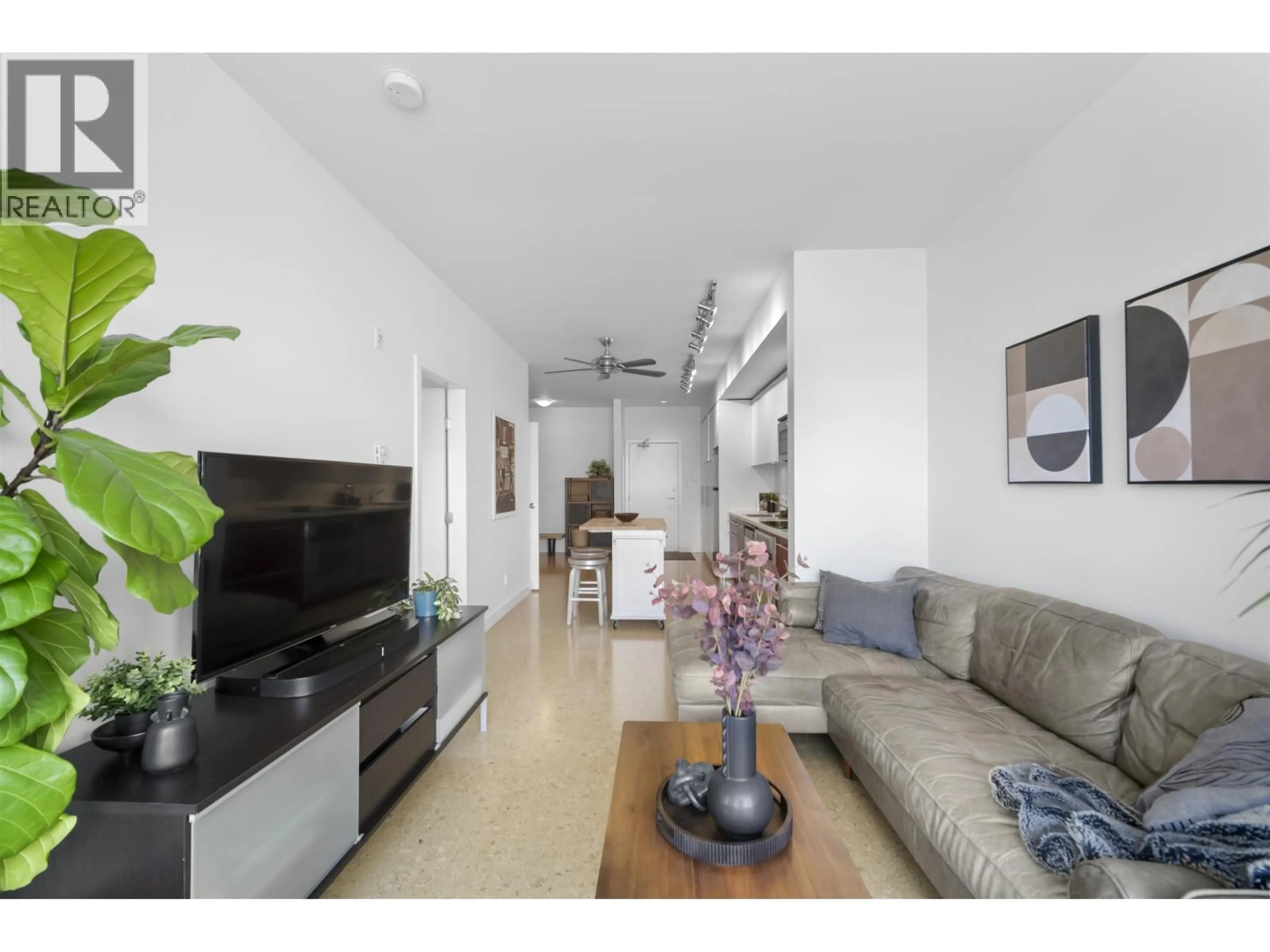 Living room with furniture, unknown for 402 - 2828 MAIN STREET, Vancouver British Columbia V5T3G2
