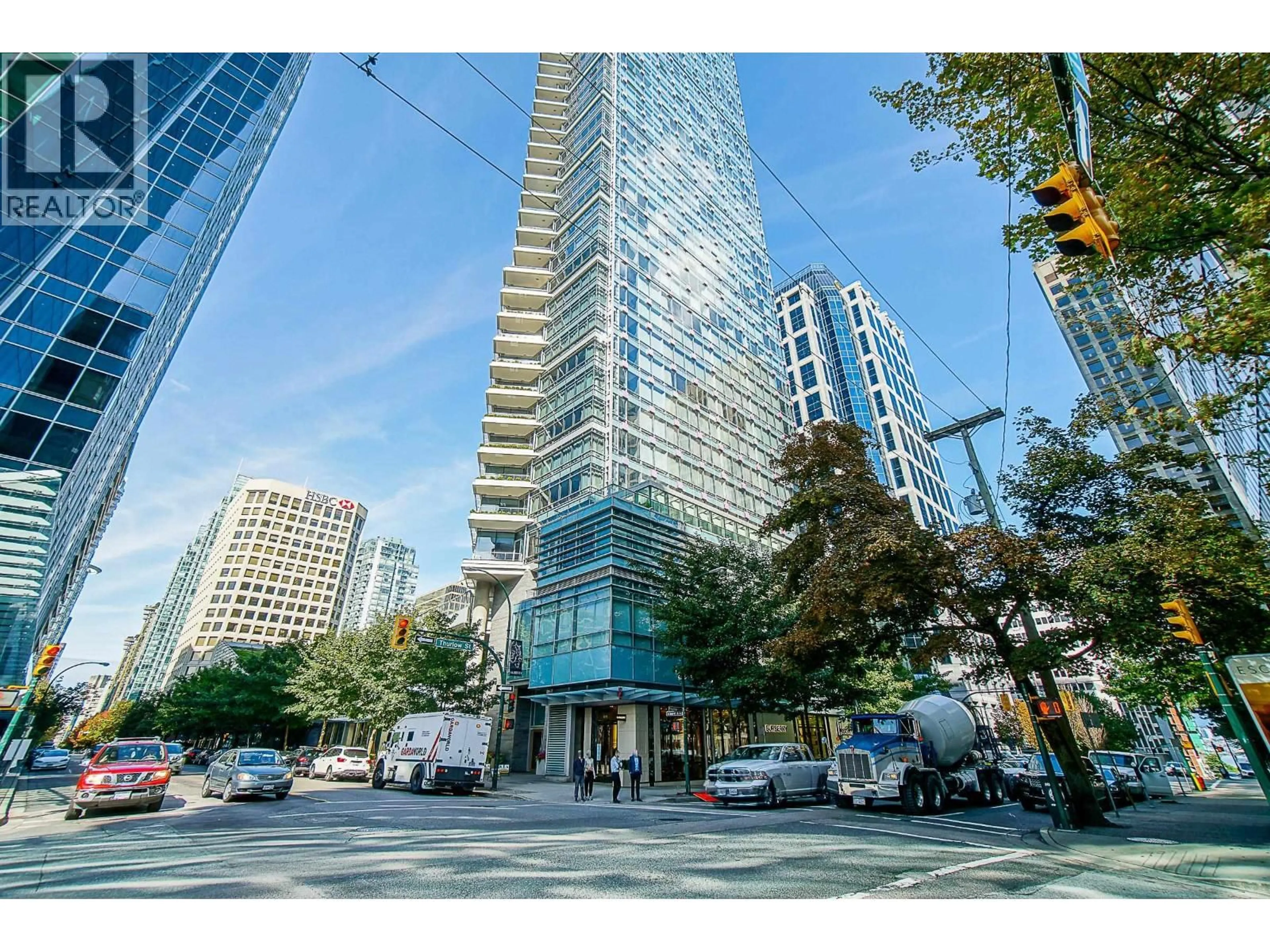 Indoor foyer for 3001 - 1111 ALBERNI STREET, Vancouver British Columbia V6E4V2