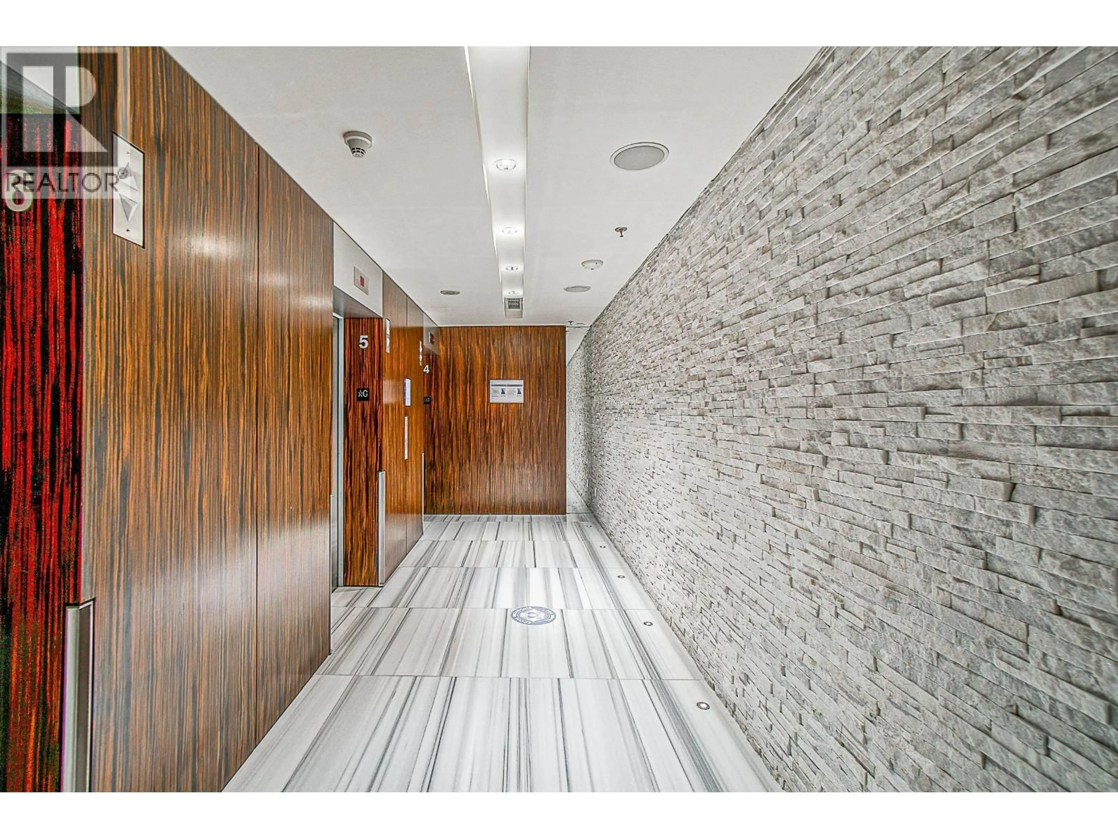 Indoor foyer for 3001 - 1111 ALBERNI STREET, Vancouver British Columbia V6E4V2