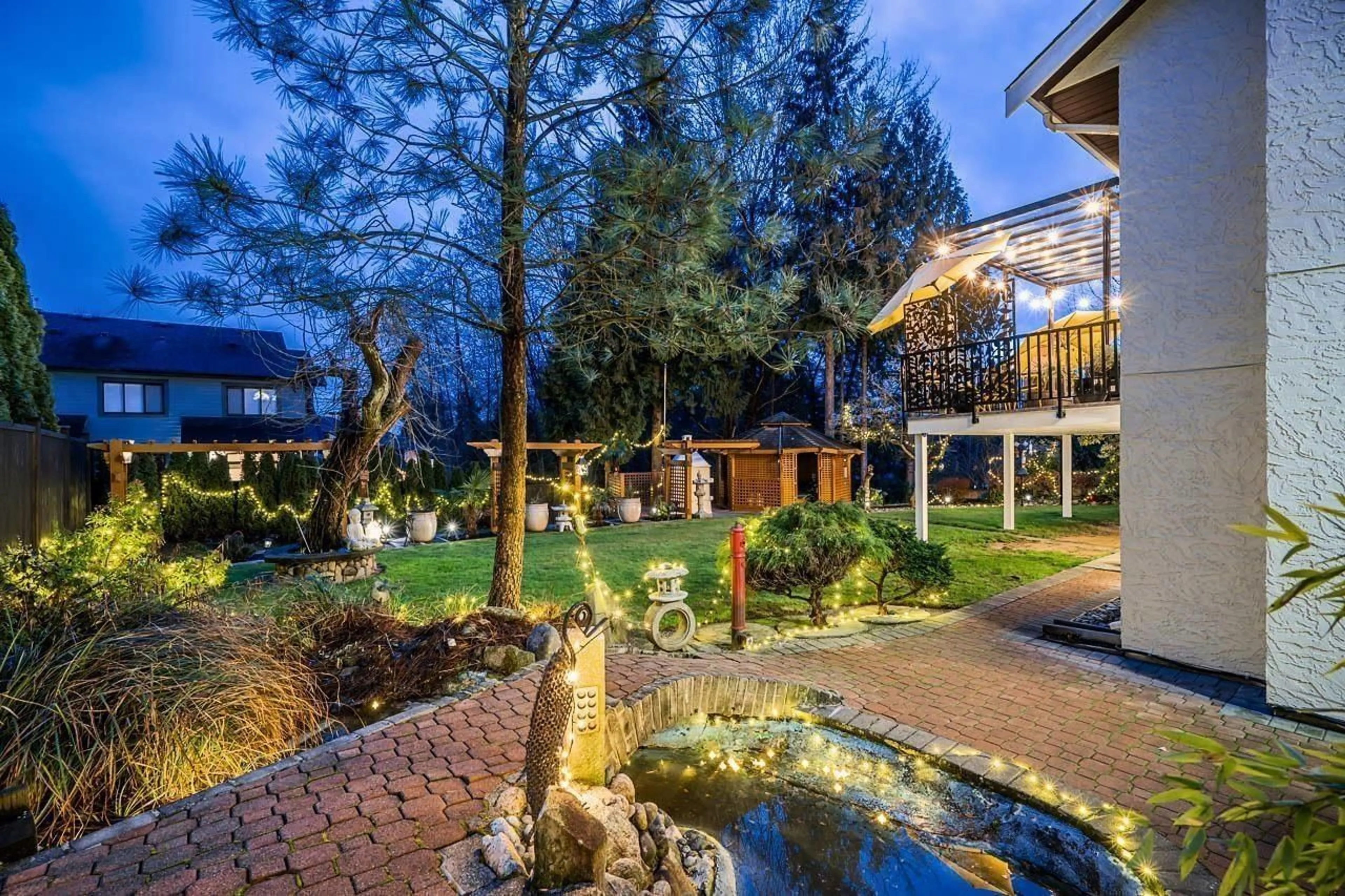 Patio, unknown for 15160 81, Surrey British Columbia V3S7B9