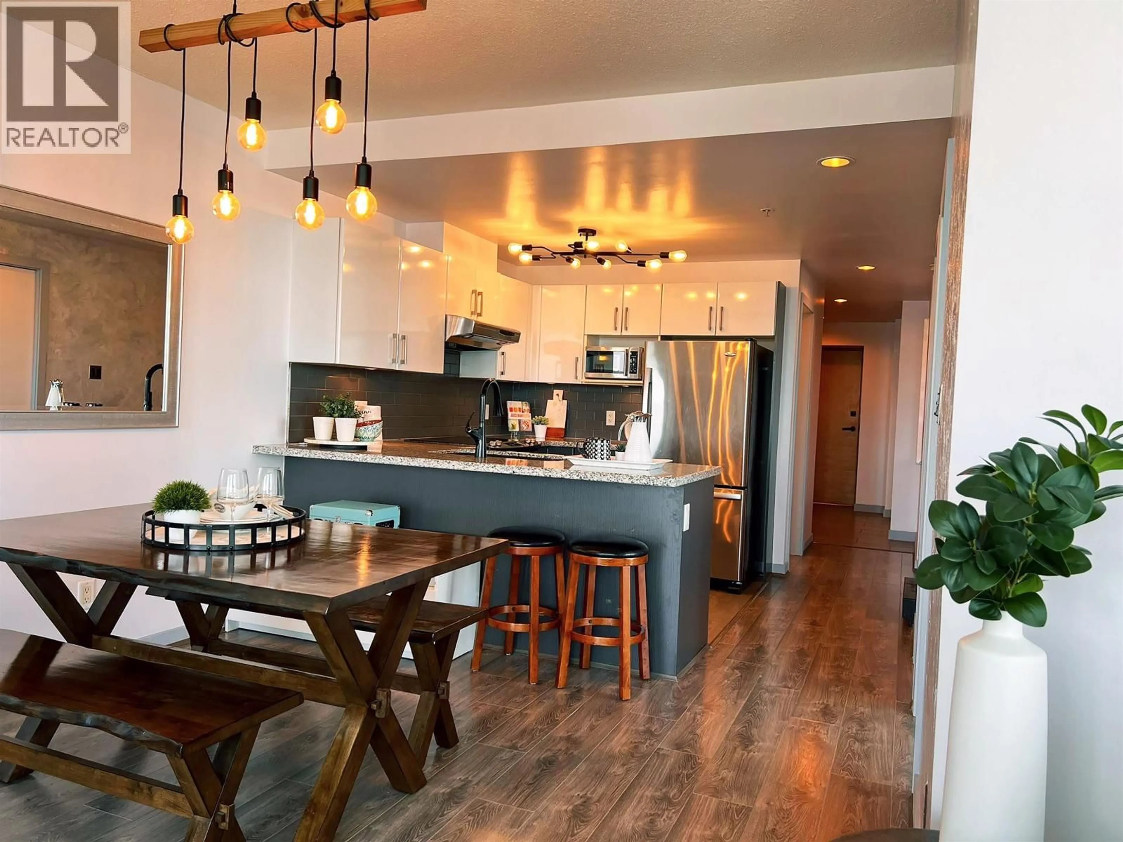 Open concept kitchen, wood/laminate floor for 1908 - 14 BEGBIE STREET, New Westminster British Columbia V3M0C4