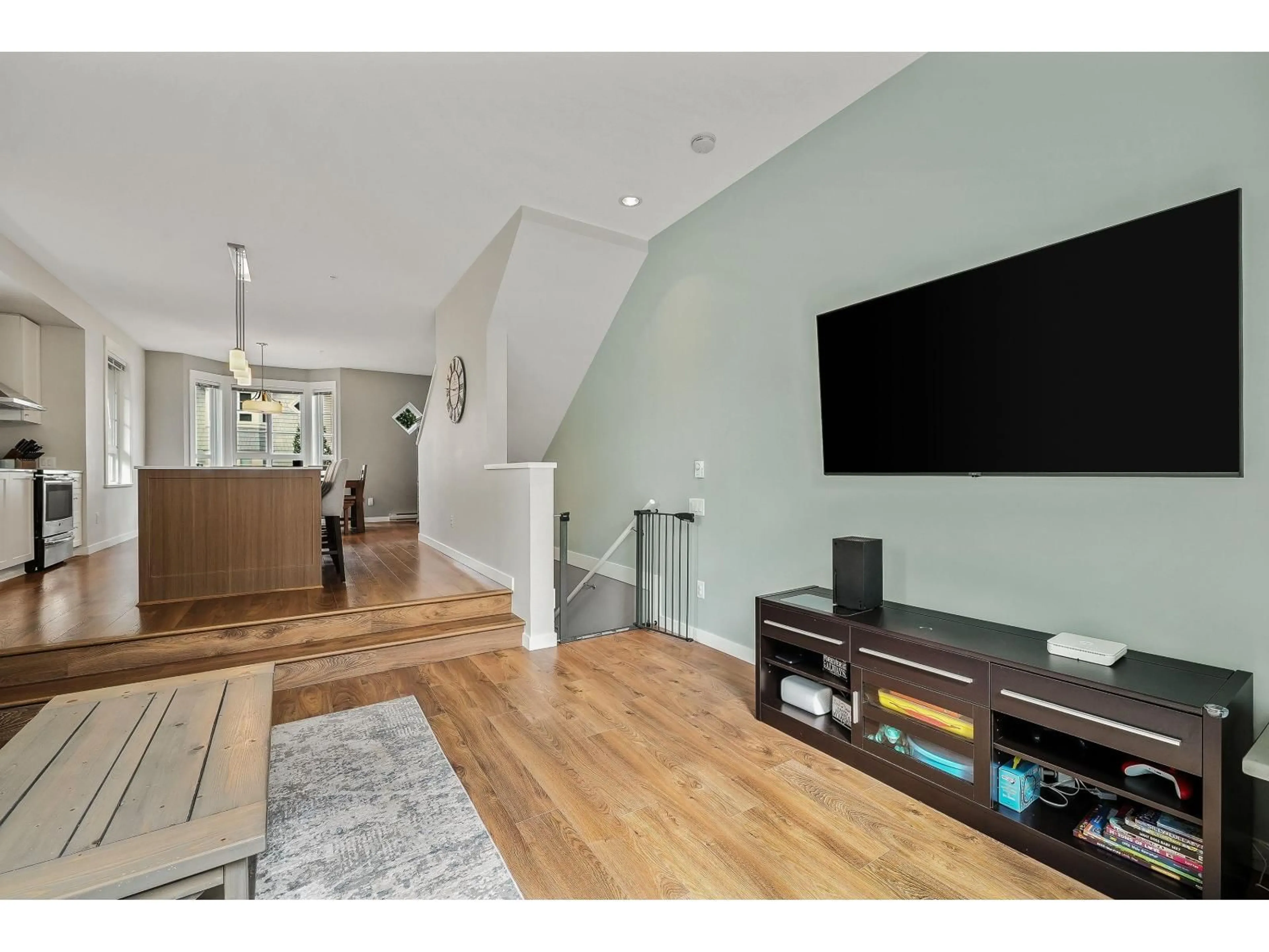 Home theater for 65 - 8476 207A, Surrey British Columbia V2Y0S6