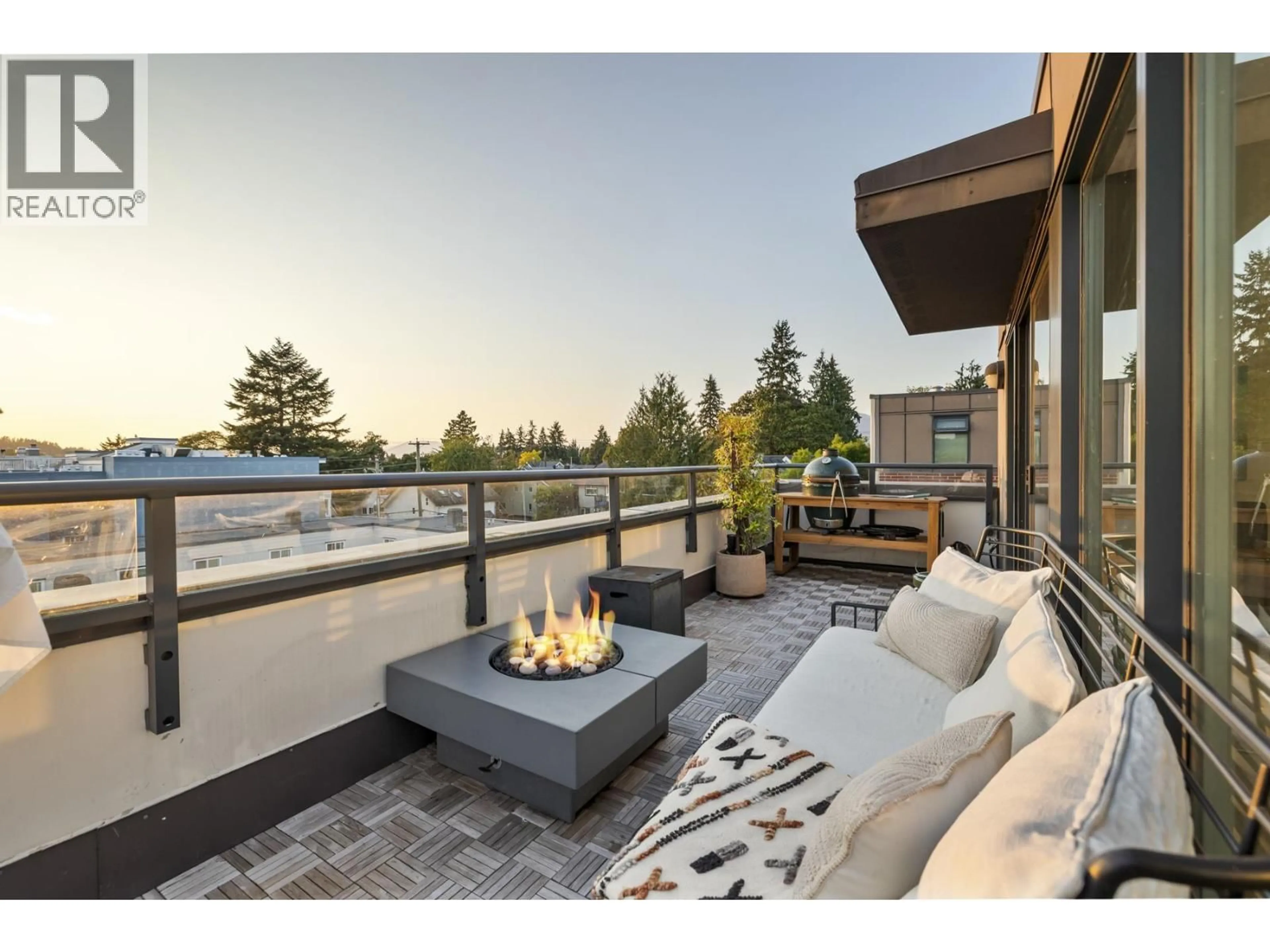 Patio, mountain view for 211 - 1961 COLLINGWOOD STREET, Vancouver British Columbia V6R3K6