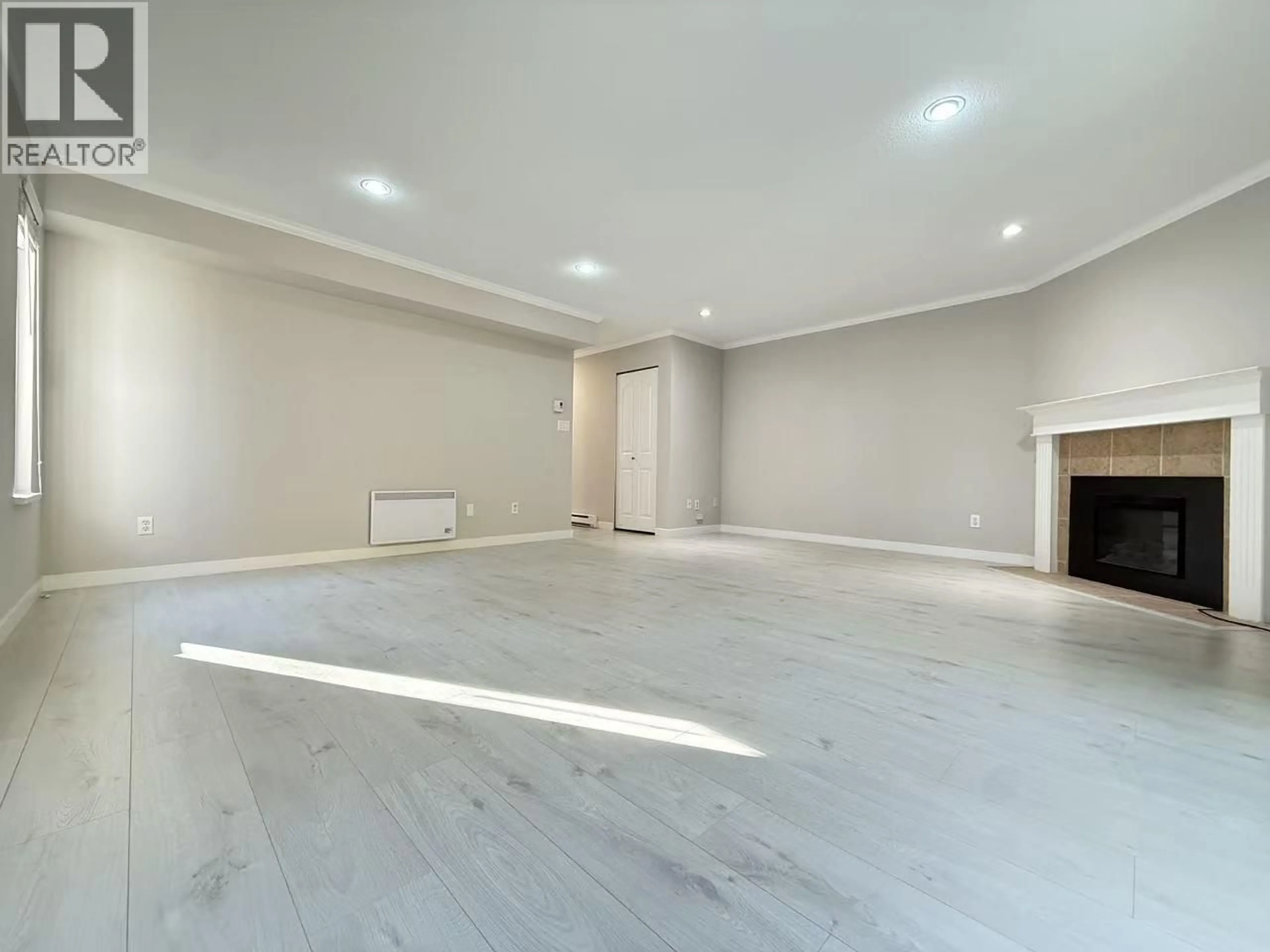 A pic of a room for 23 - 6100 TIFFANY BOULEVARD, Richmond British Columbia V7C5A8
