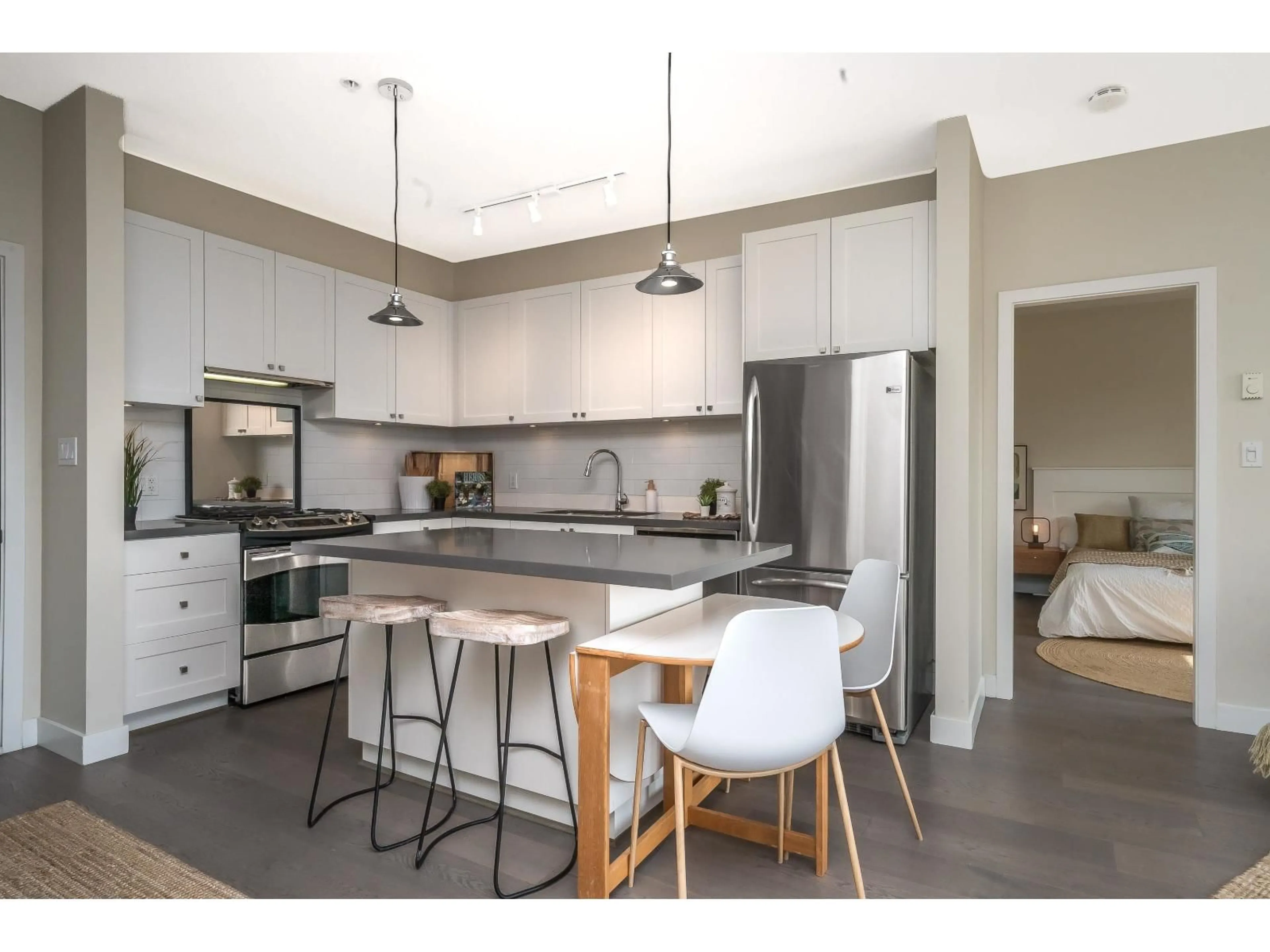 Open concept kitchen, unknown for 301 - 15850 26, Surrey British Columbia V3S2N6