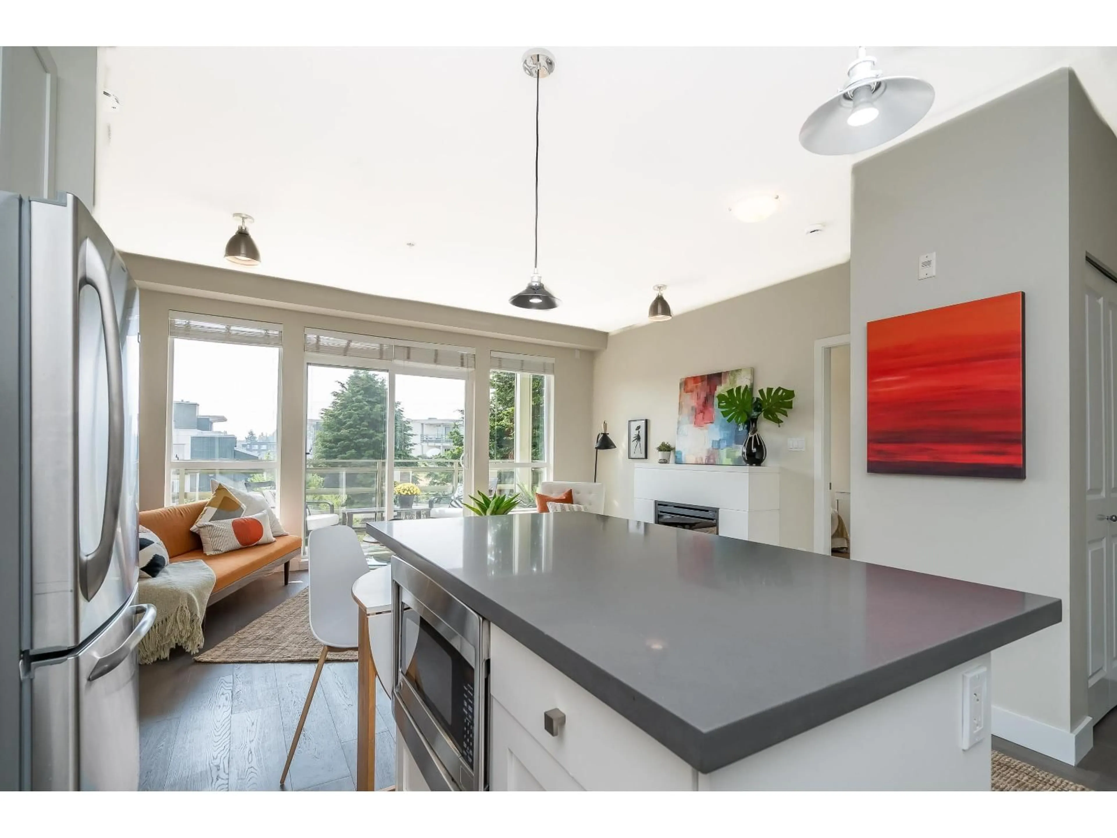 Contemporary kitchen, unknown for 301 - 15850 26, Surrey British Columbia V3S2N6