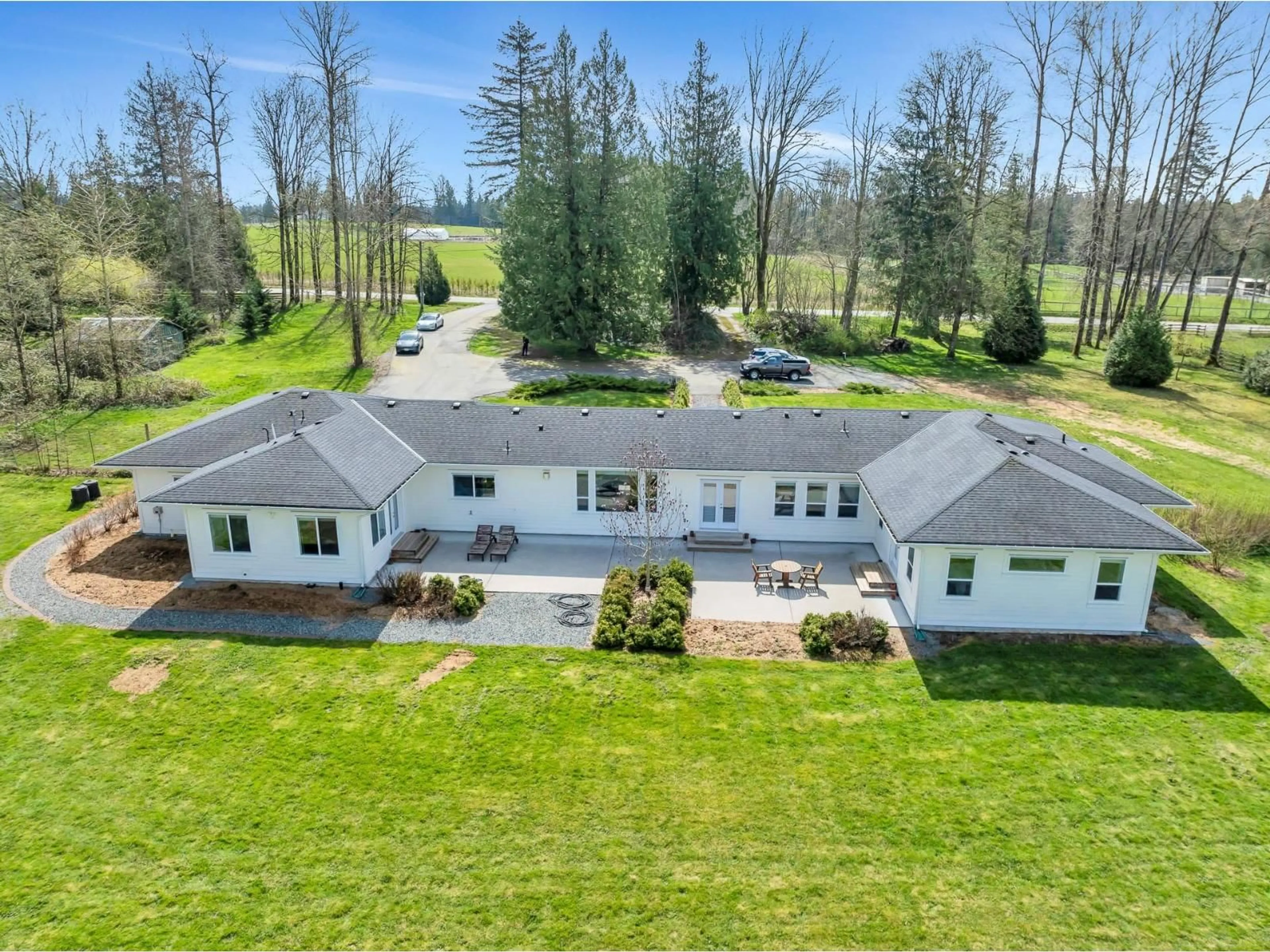A pic from outside/outdoor area/front of a property/back of a property/a pic from drone, water/lake/river/ocean view for 22953 8TH, Langley British Columbia V2Z2W3