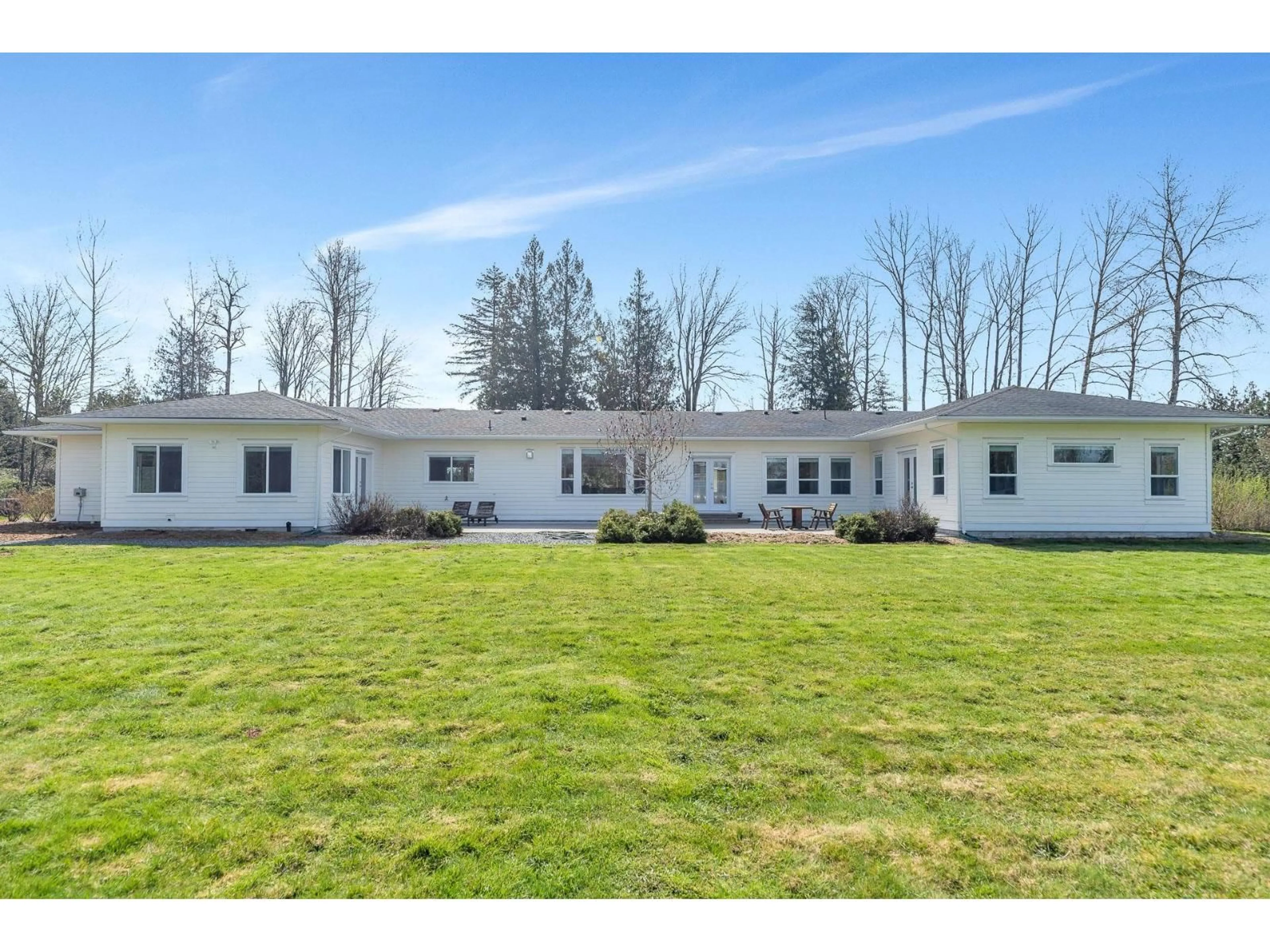 A pic from outside/outdoor area/front of a property/back of a property/a pic from drone, unknown for 22953 8TH, Langley British Columbia V2Z2W3