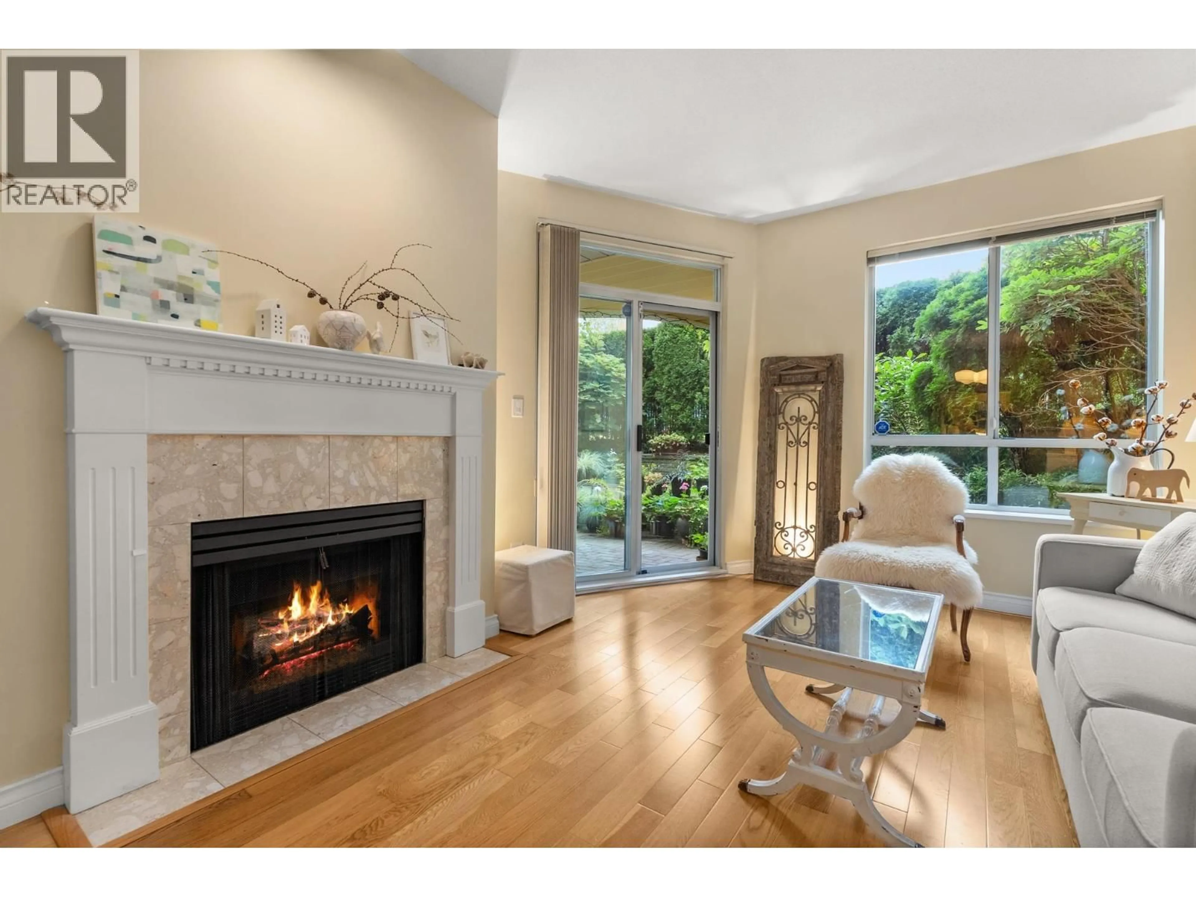 Unknown for 212 - 360 36TH AVENUE, Vancouver British Columbia V5W4B9