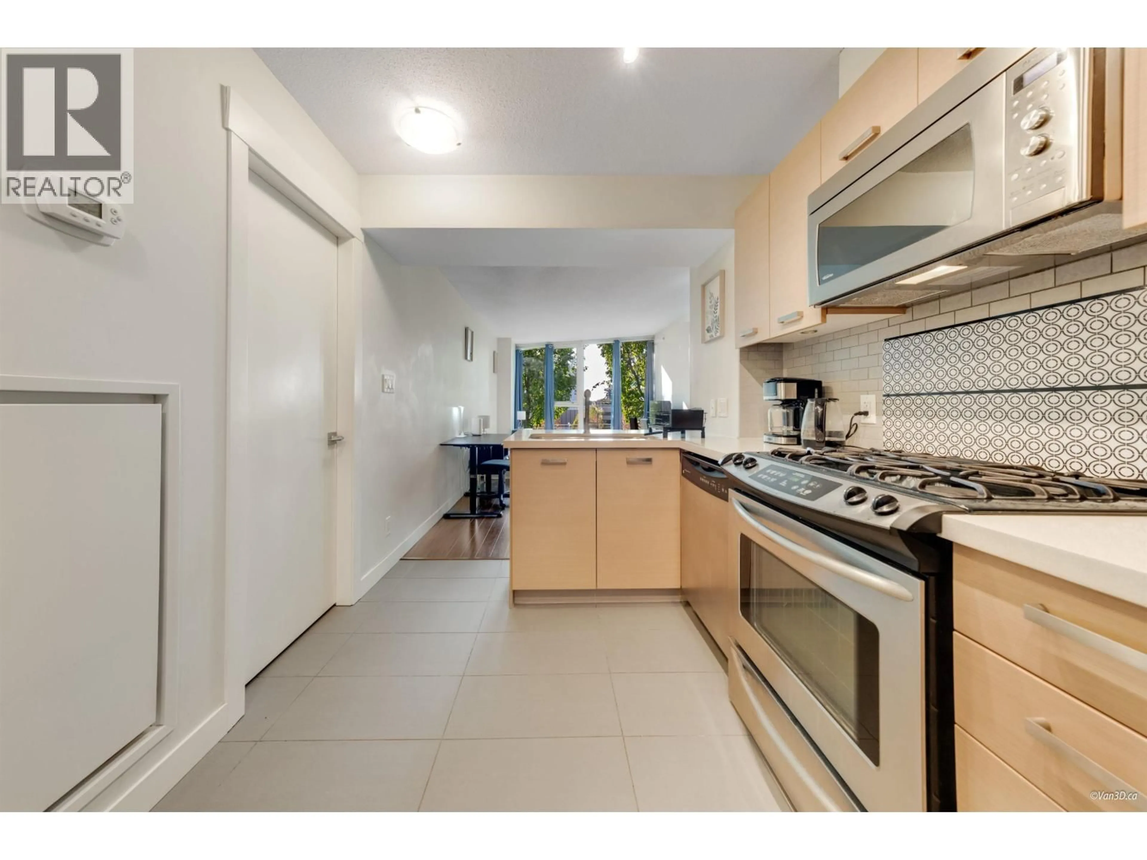 Standard kitchen, unknown for 612 - 8033 SABA ROAD, Richmond British Columbia V6Y4M8