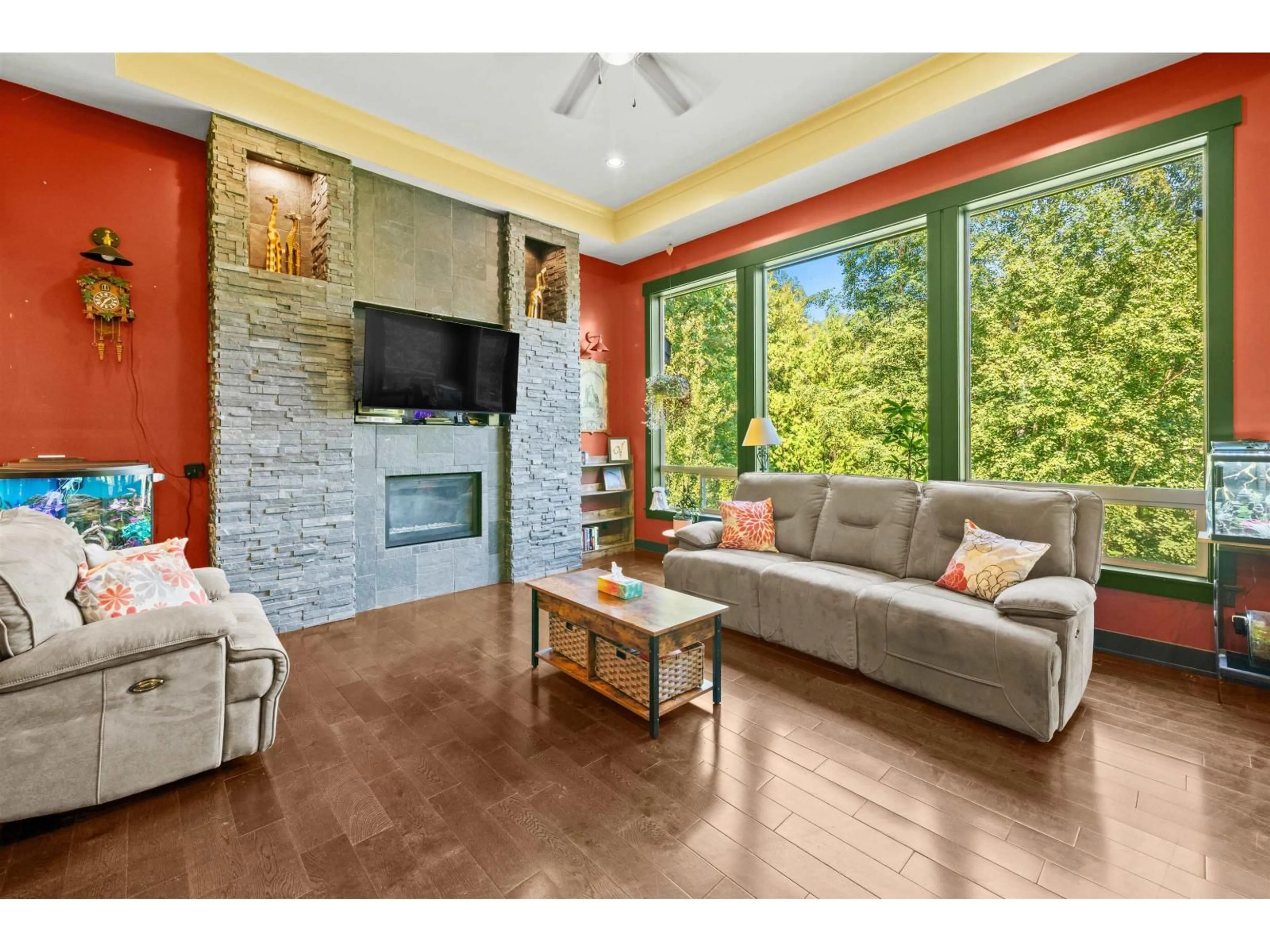 Living room with furniture, unknown for 2518 WHATCOM, Abbotsford British Columbia V3G2L5